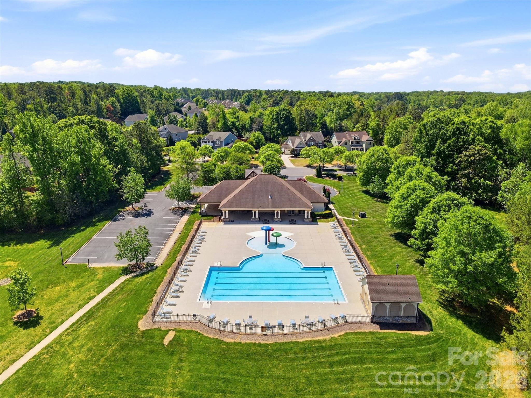 2020 Madeira Circle — Waxhaw