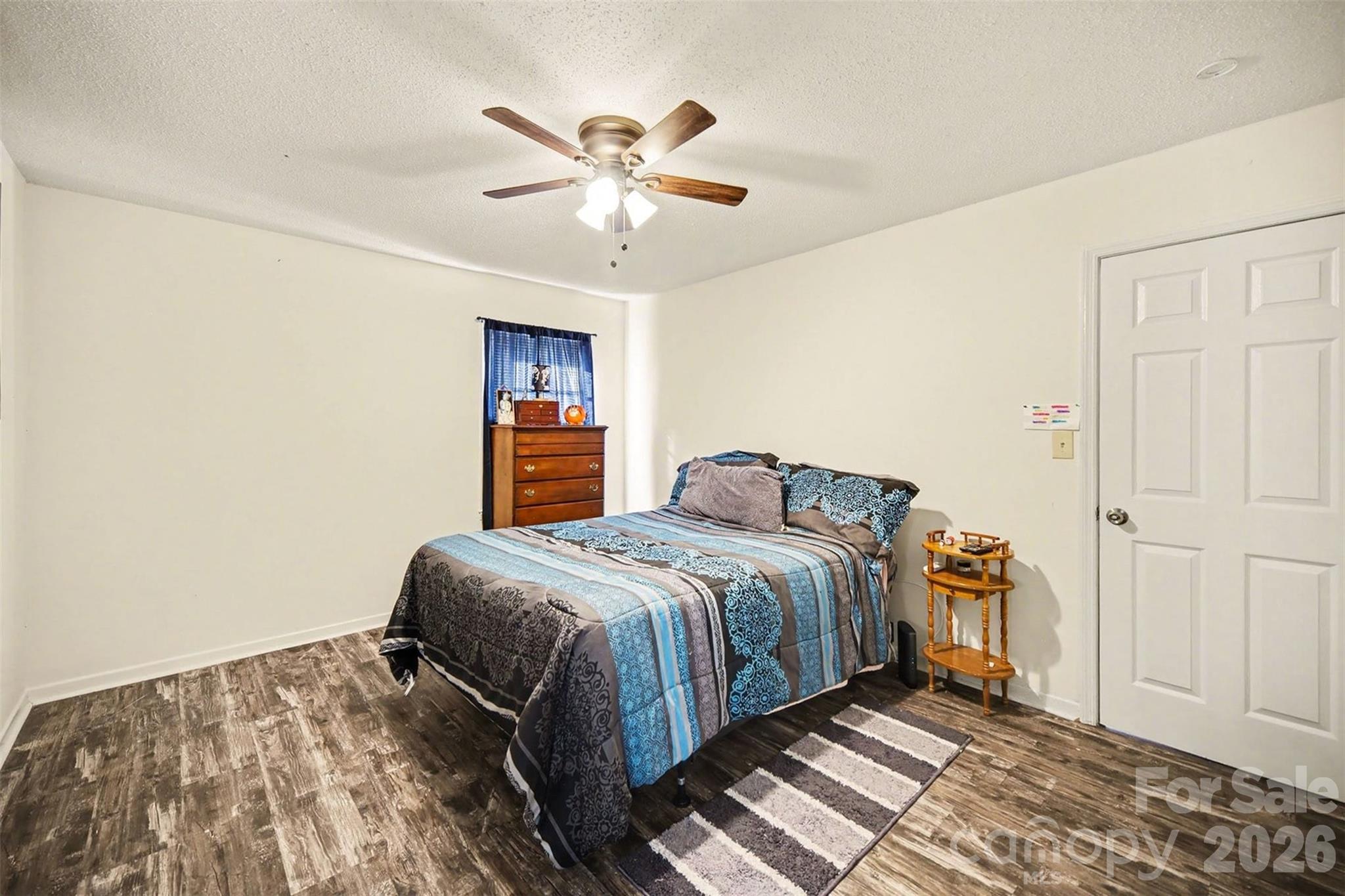1087 Greenbriar Drive — Lancaster
