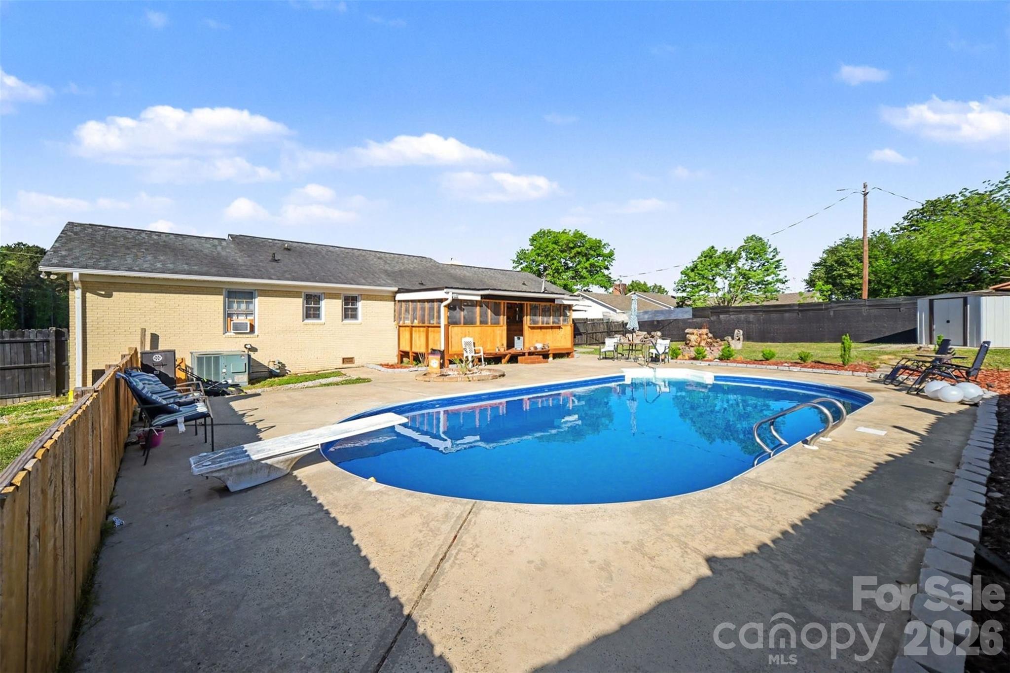 1087 Greenbriar Drive — Lancaster