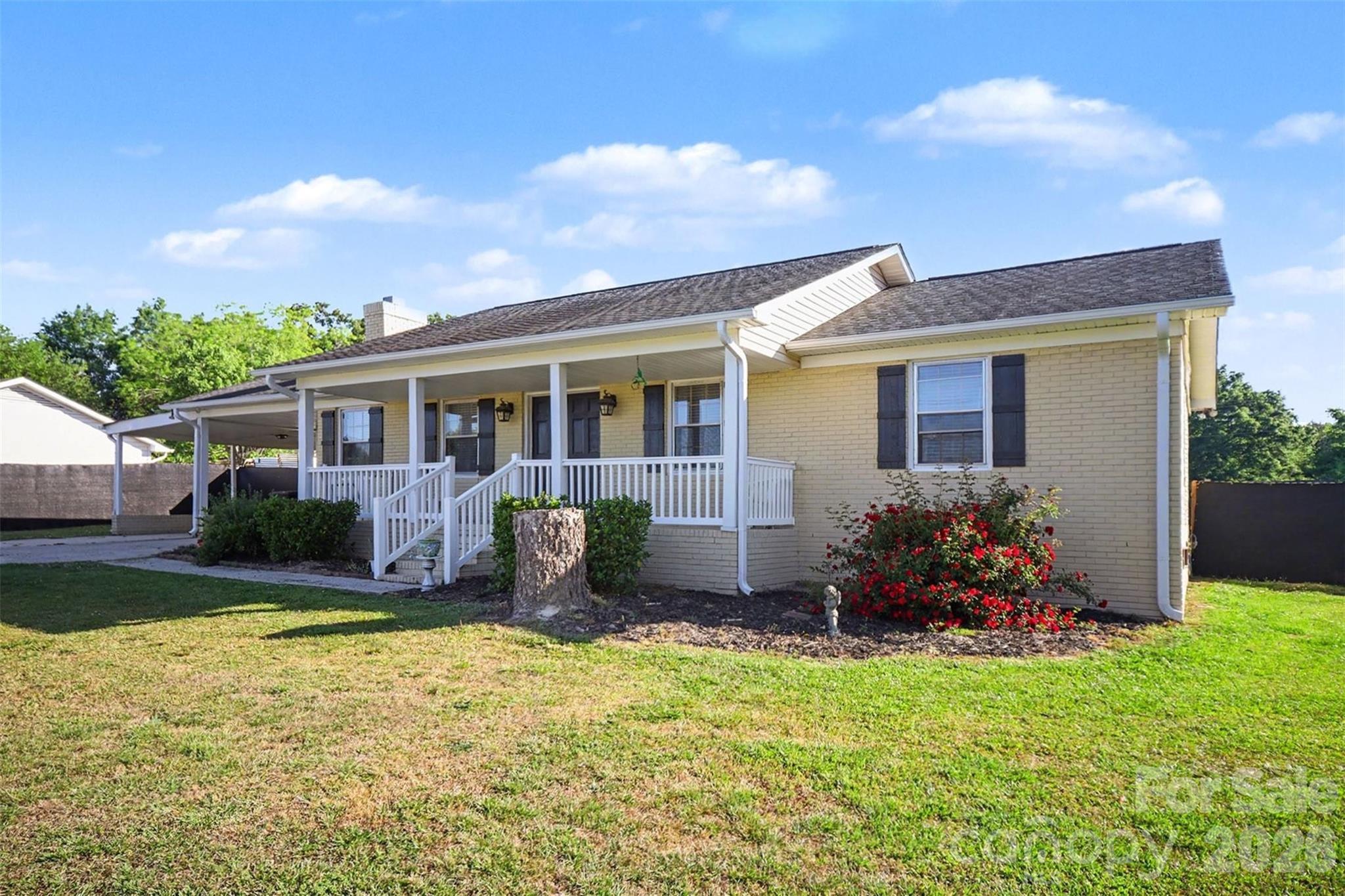 1087 Greenbriar Drive — Lancaster