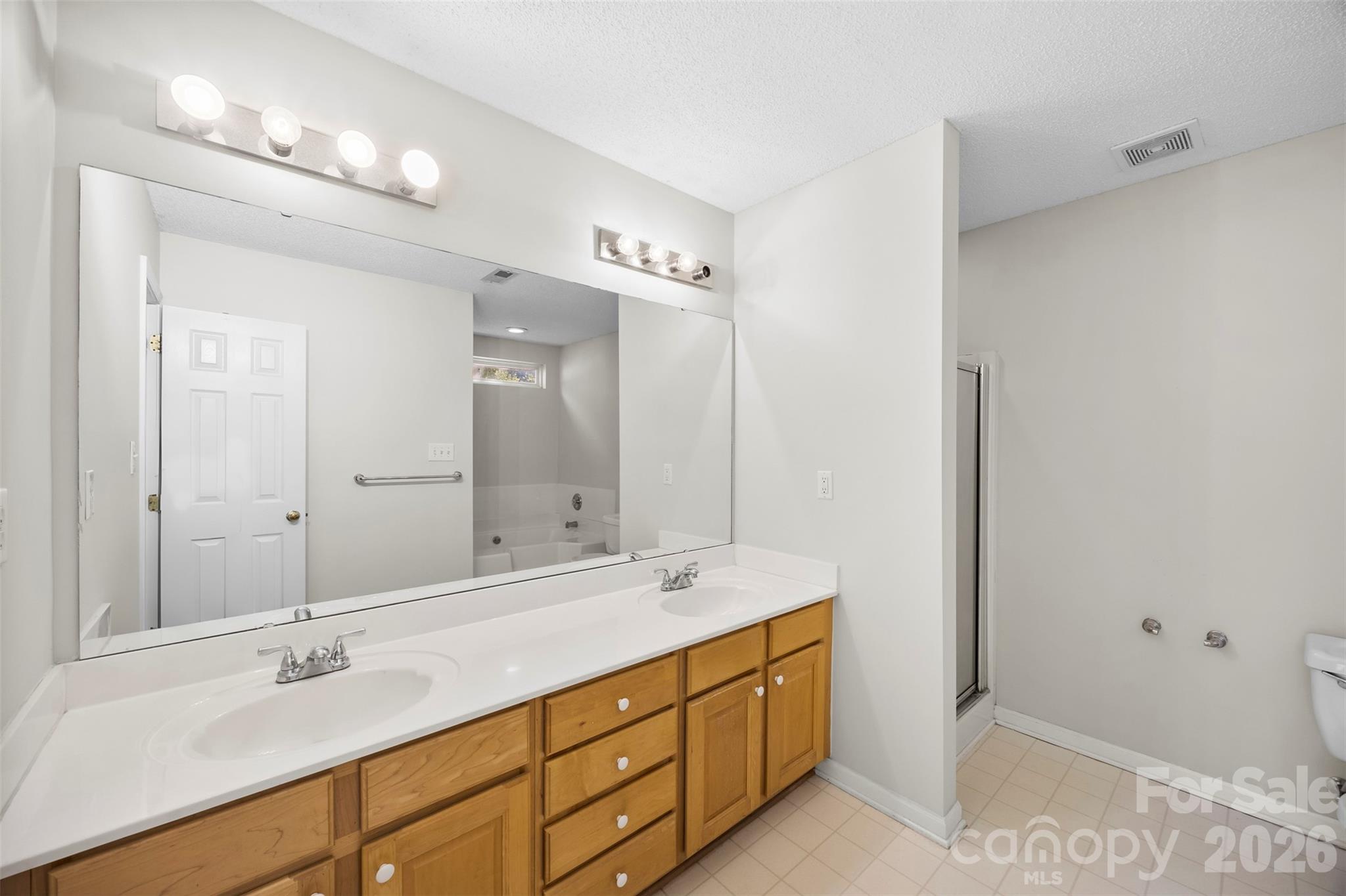 4175 Medford Drive NW — Concord