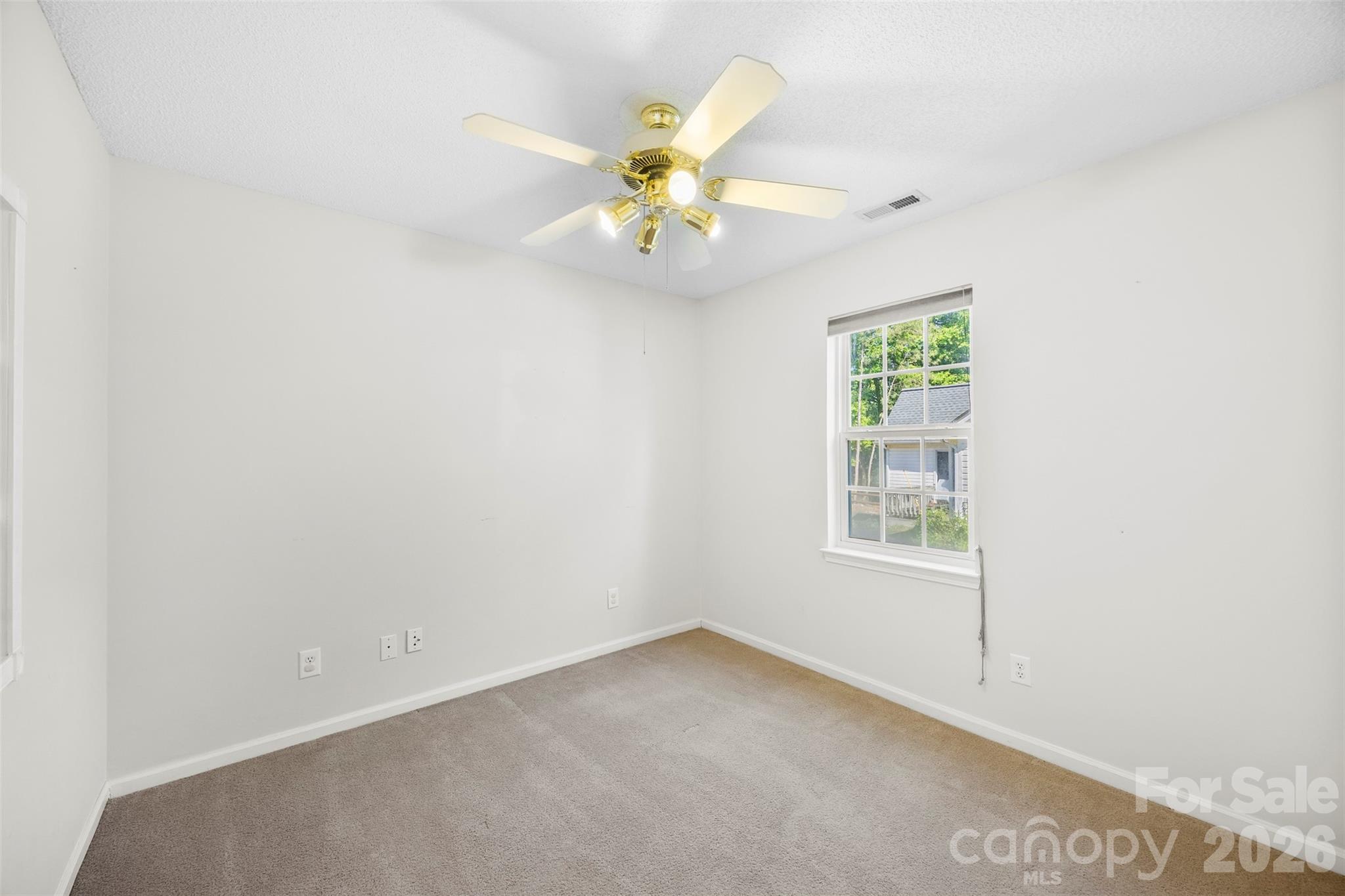 4175 Medford Drive NW — Concord