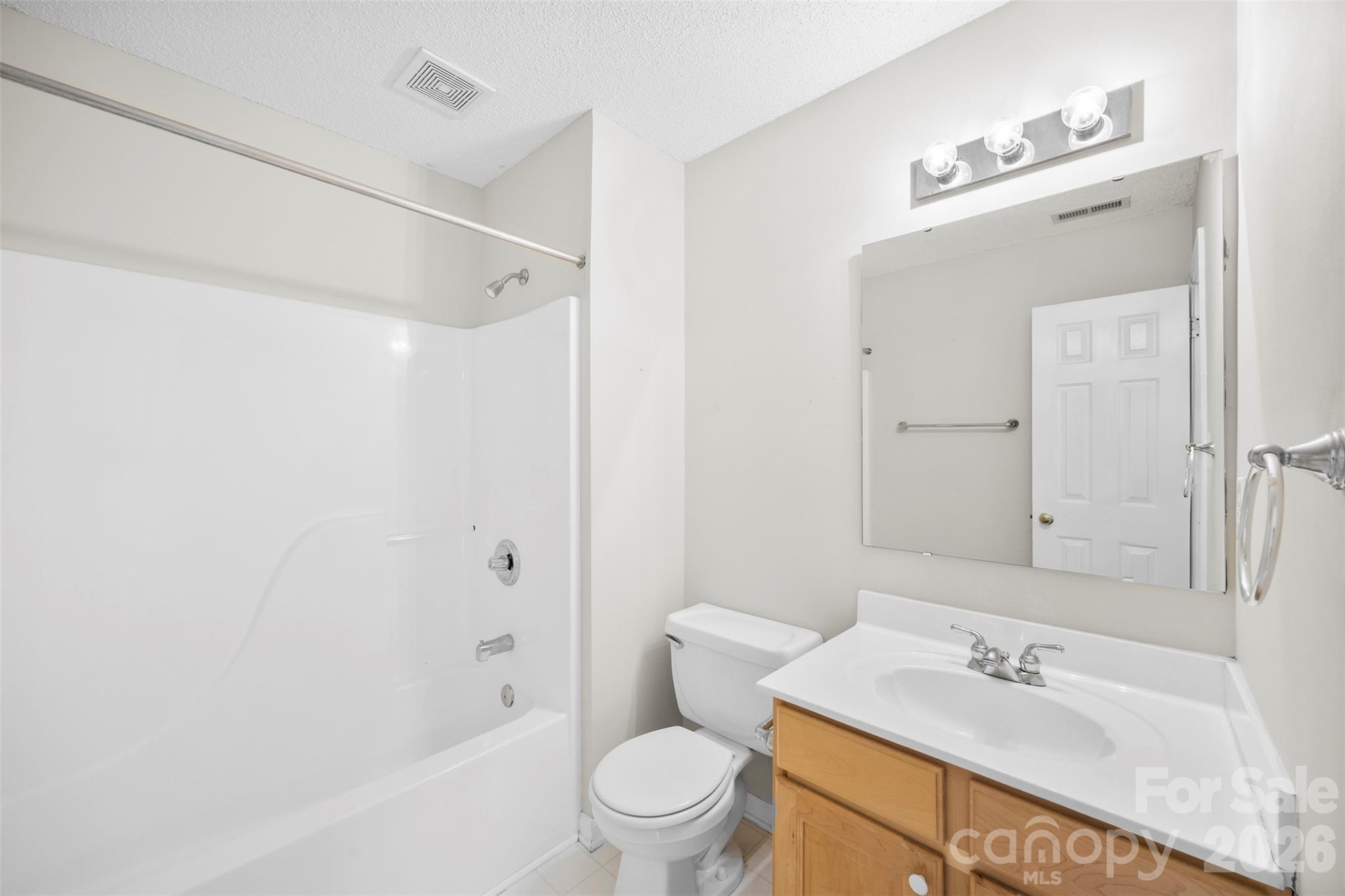 4175 Medford Drive NW — Concord