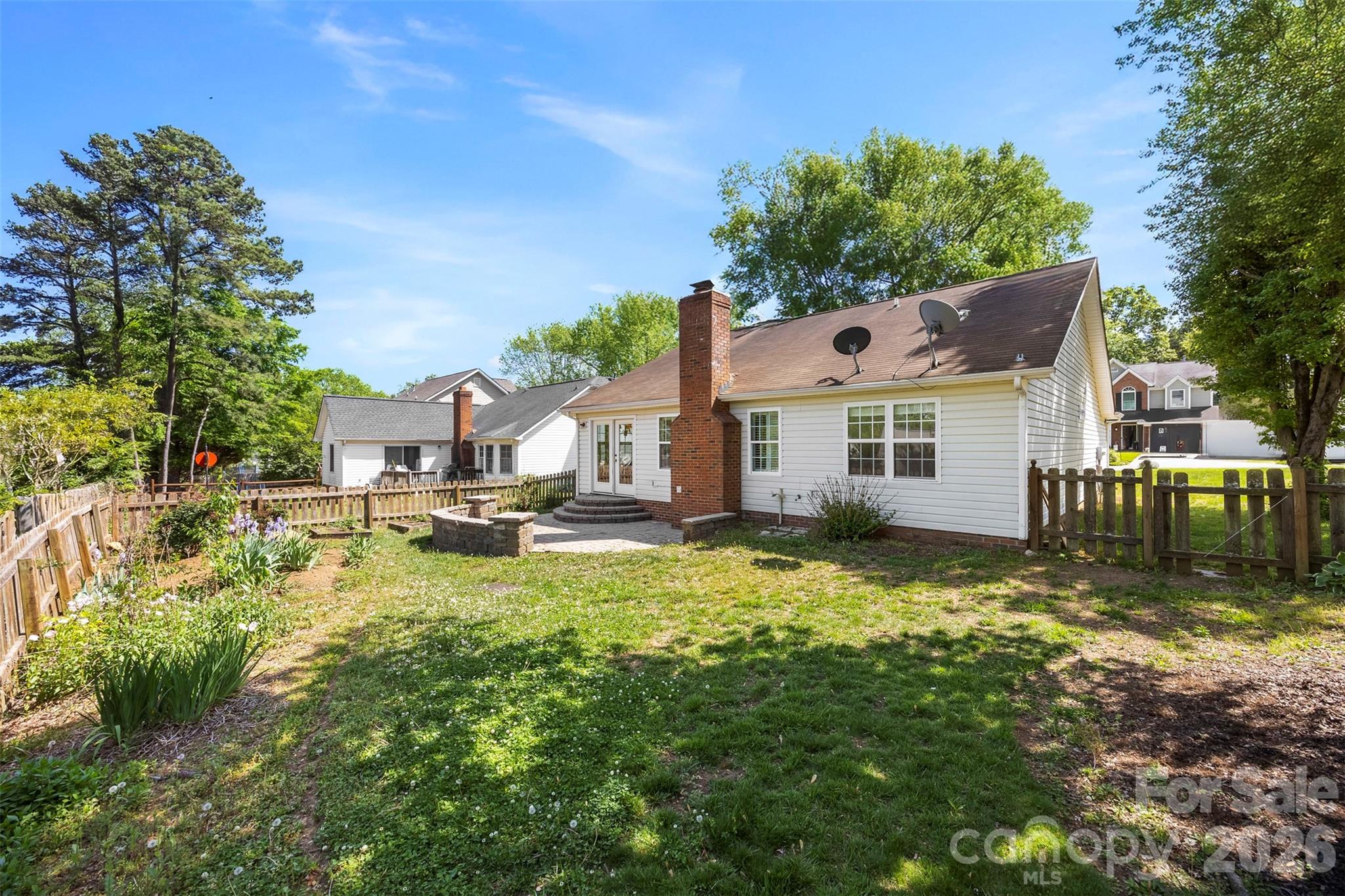 4175 Medford Drive NW — Concord