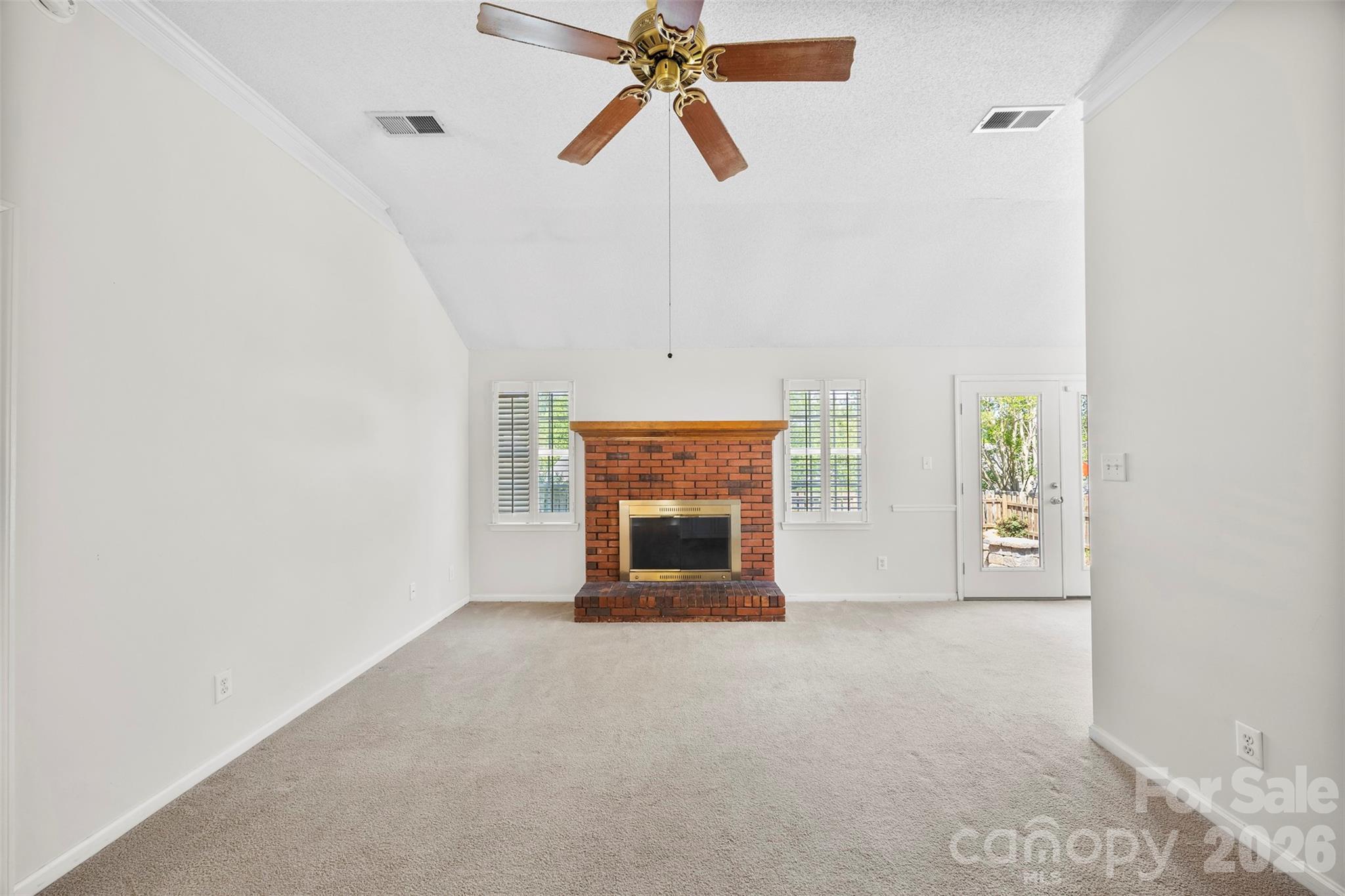 4175 Medford Drive NW — Concord