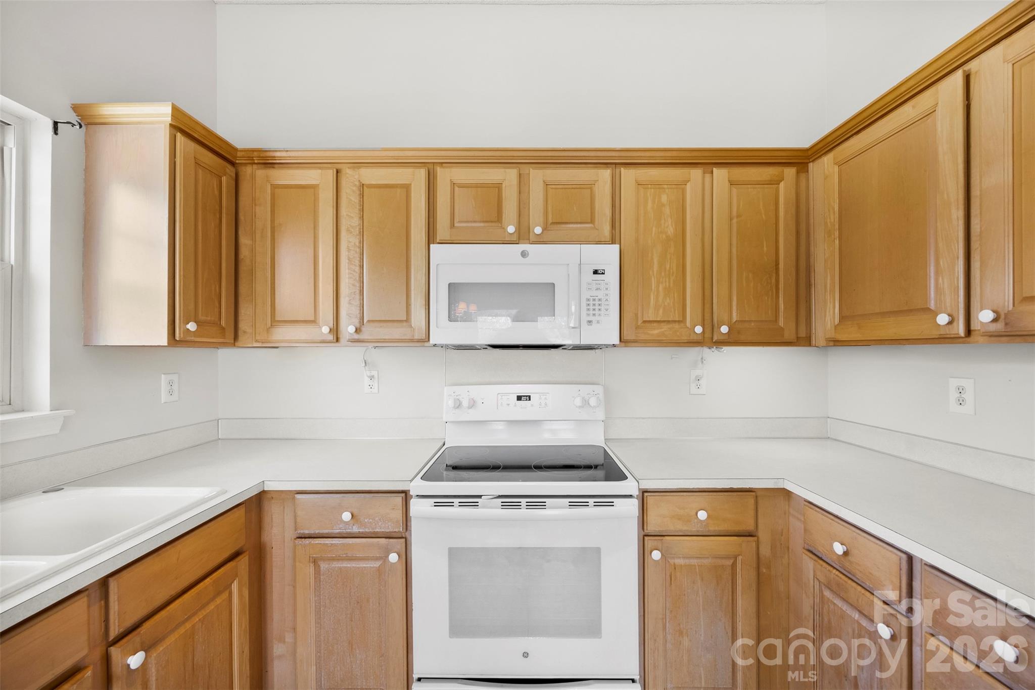 4175 Medford Drive NW — Concord