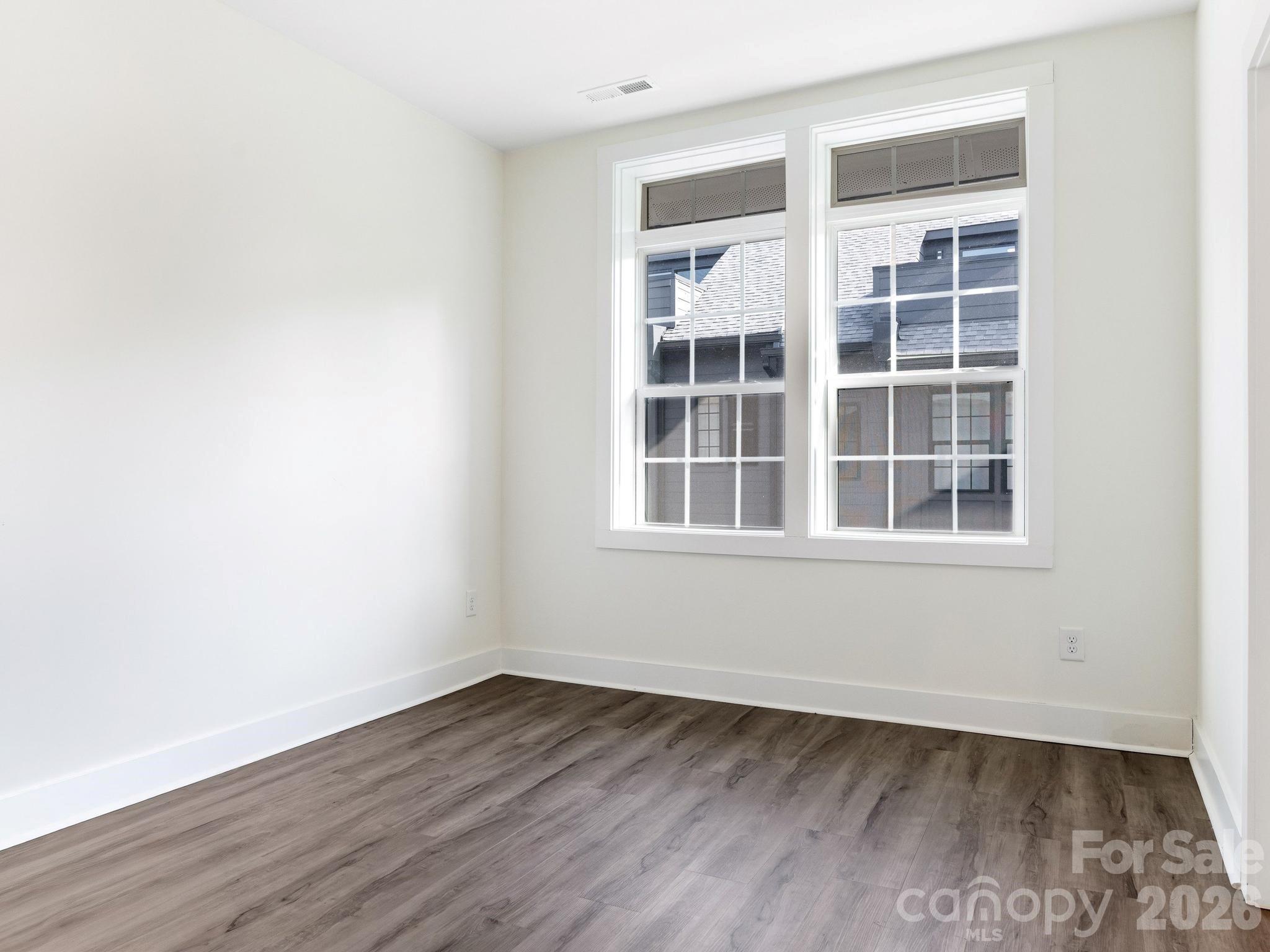 226 Sutton Park Lane — Charlotte