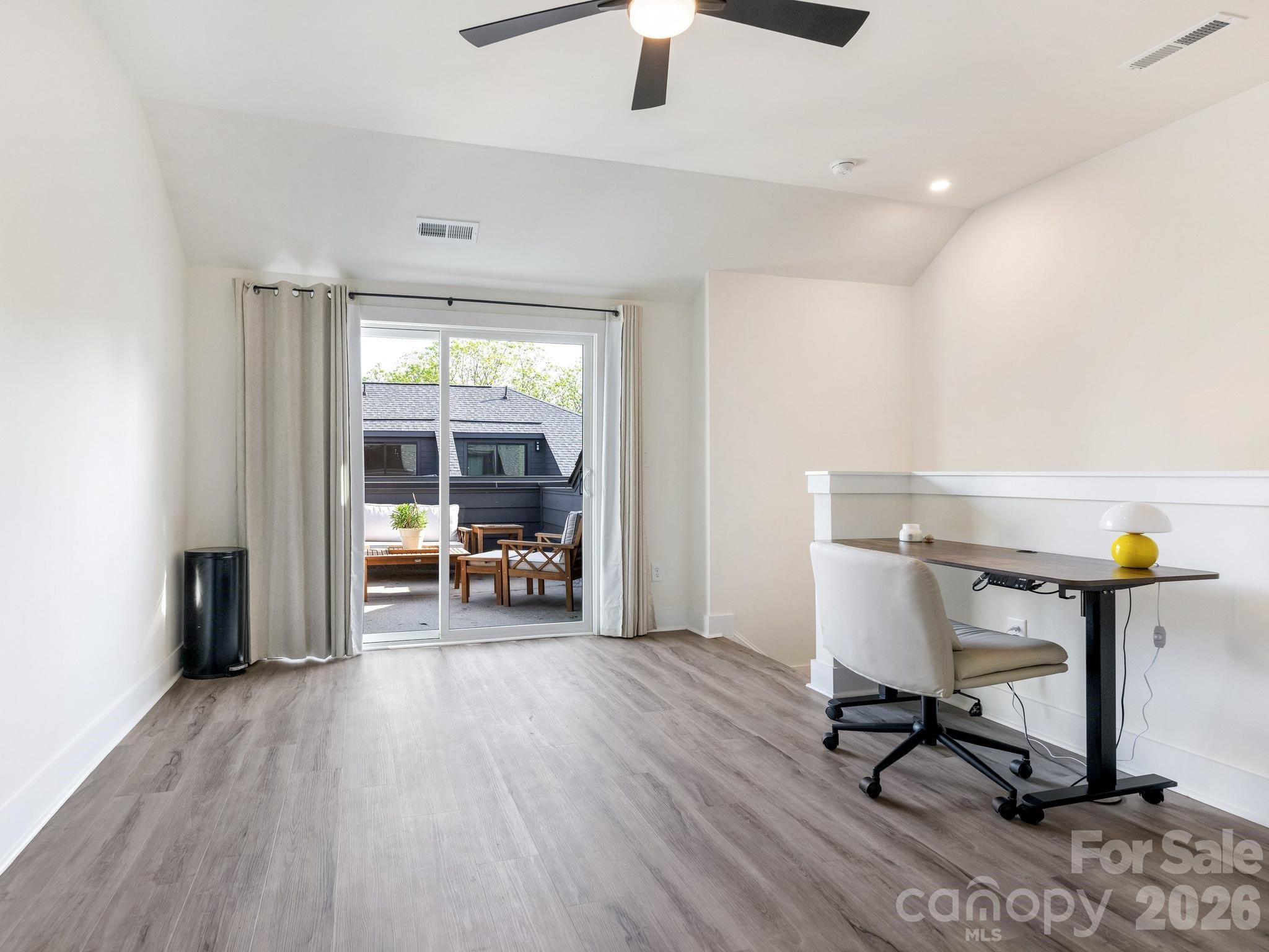 226 Sutton Park Lane — Charlotte