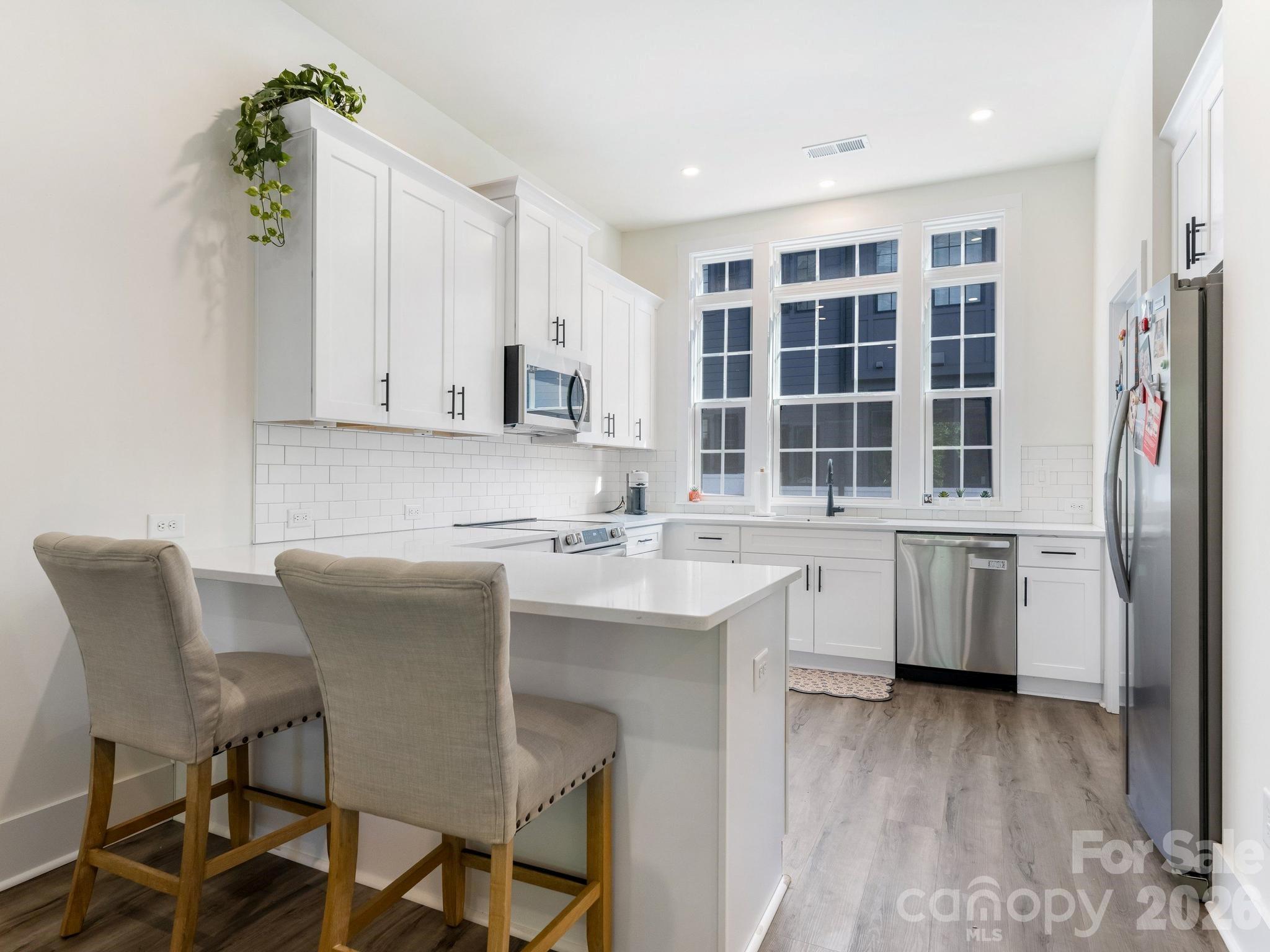 226 Sutton Park Lane — Charlotte