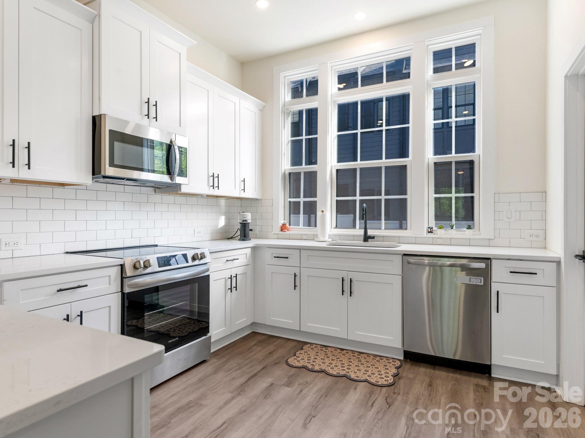 226 Sutton Park Lane — Charlotte