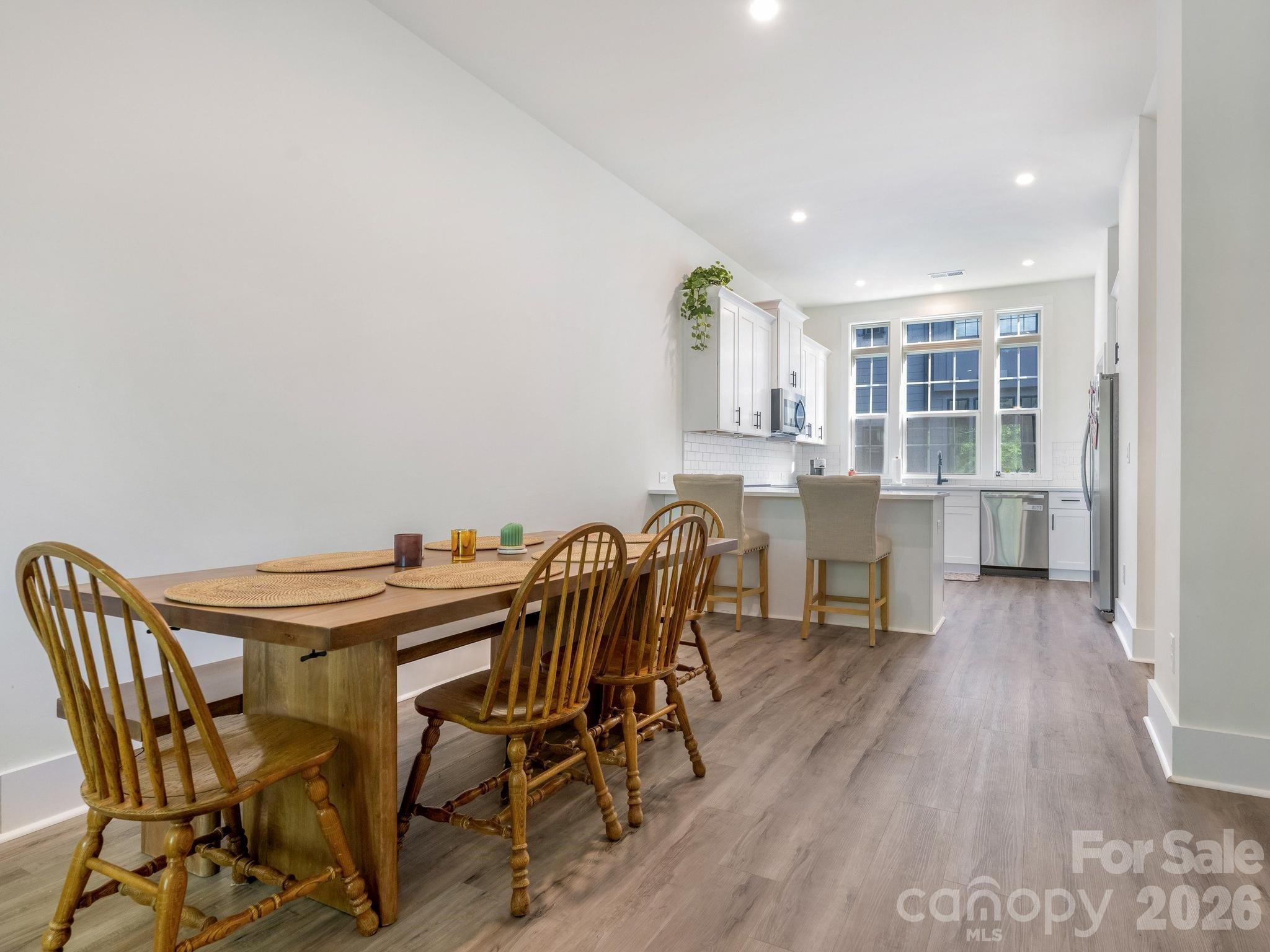 226 Sutton Park Lane — Charlotte