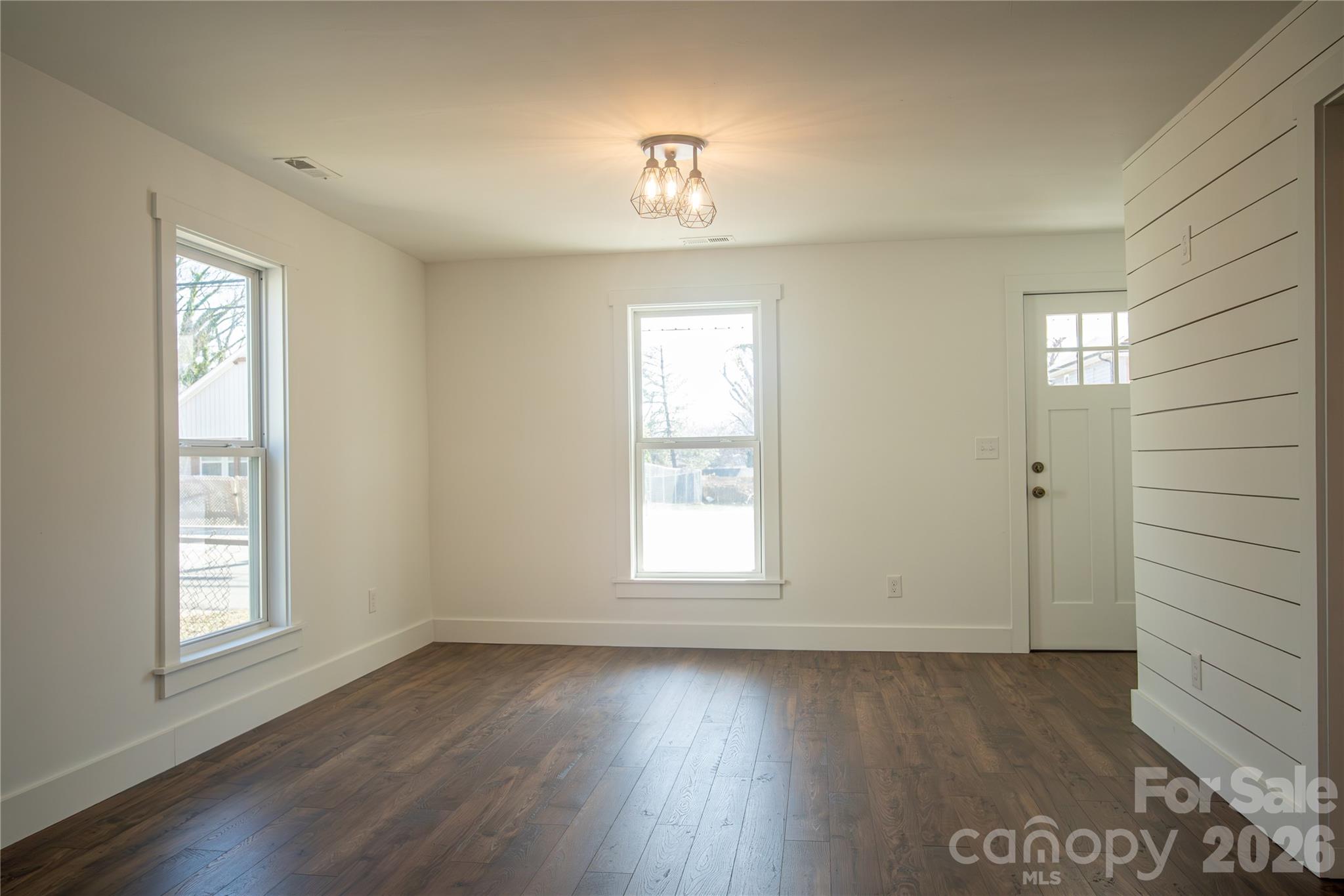 929 S Long Street — Salisbury