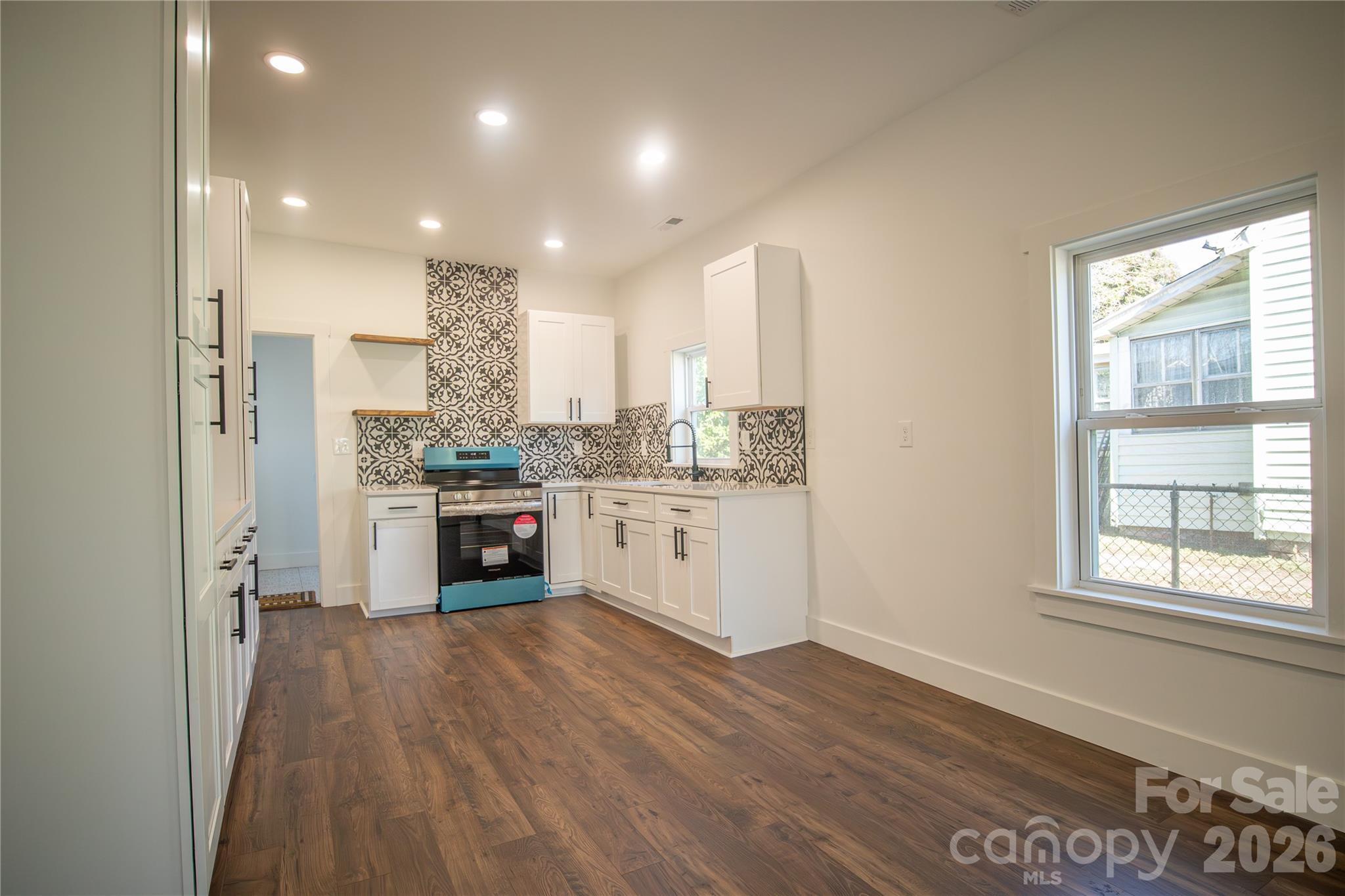 929 S Long Street — Salisbury