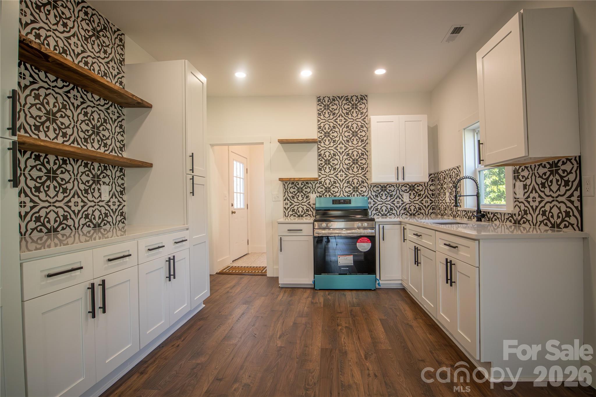929 S Long Street — Salisbury