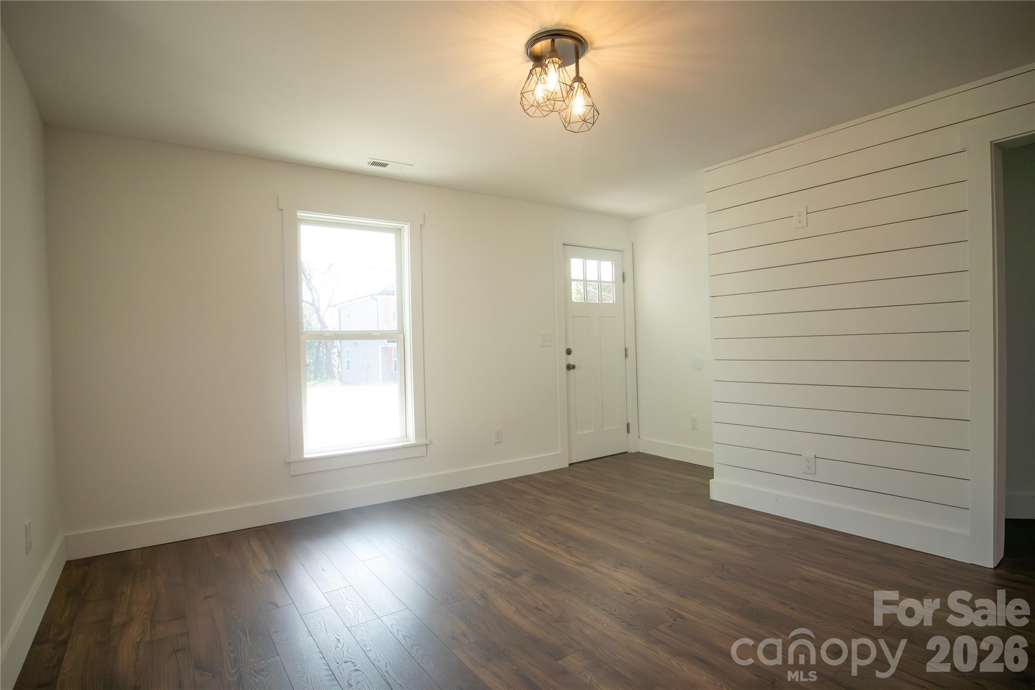 929 S Long Street — Salisbury