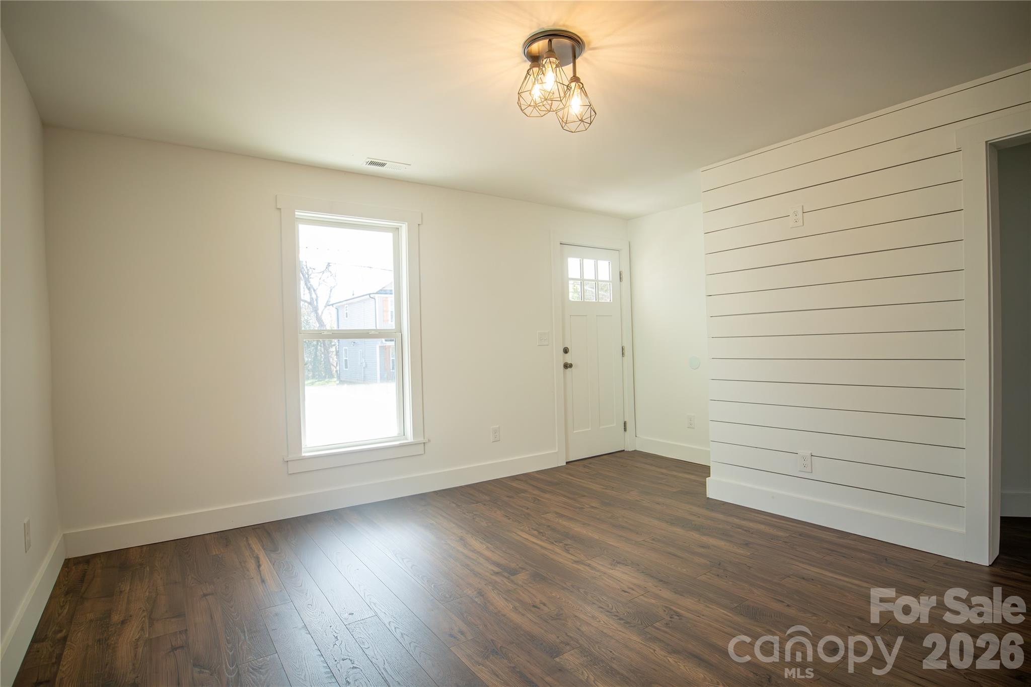 929 S Long Street — Salisbury