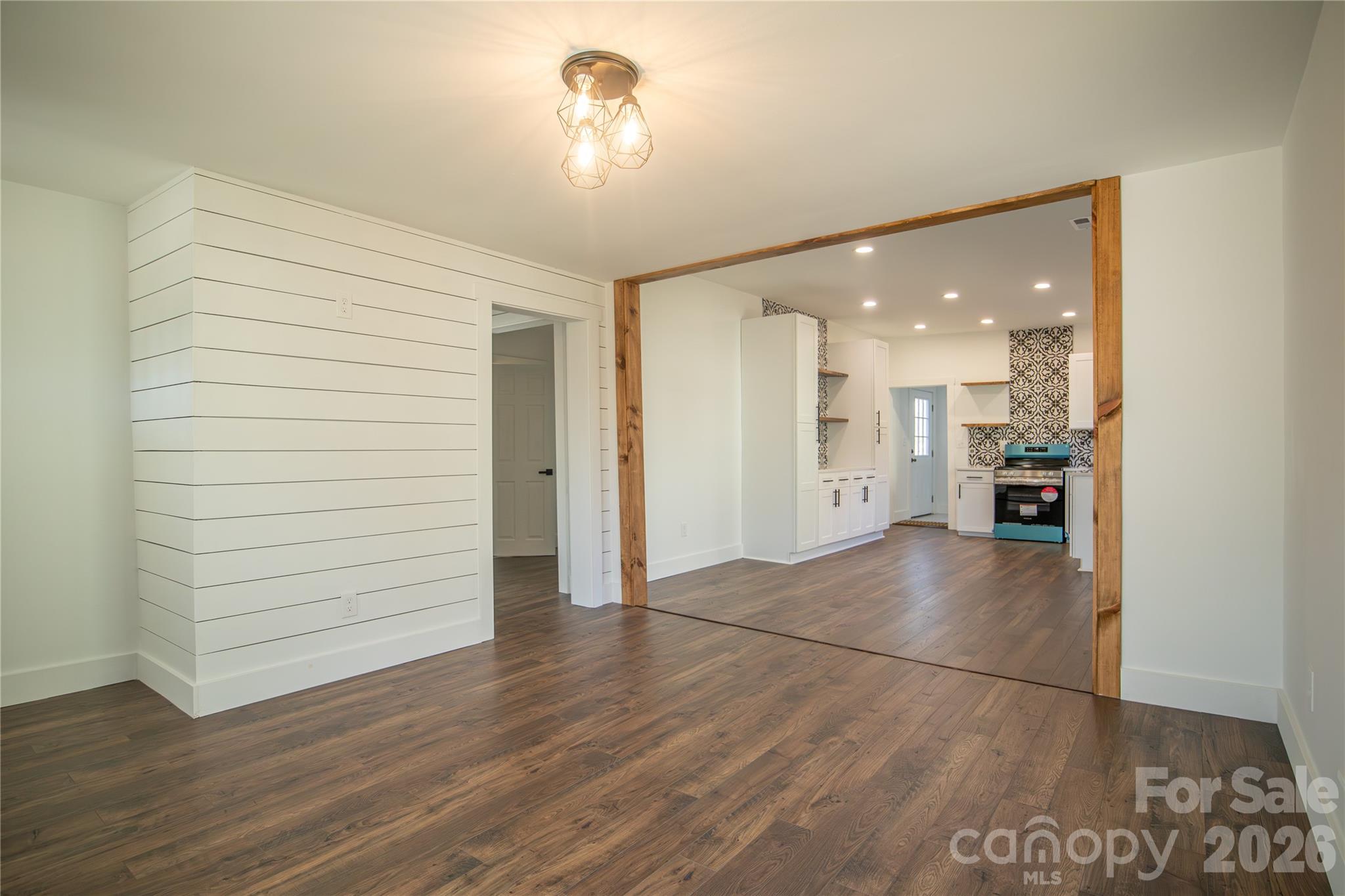 929 S Long Street — Salisbury
