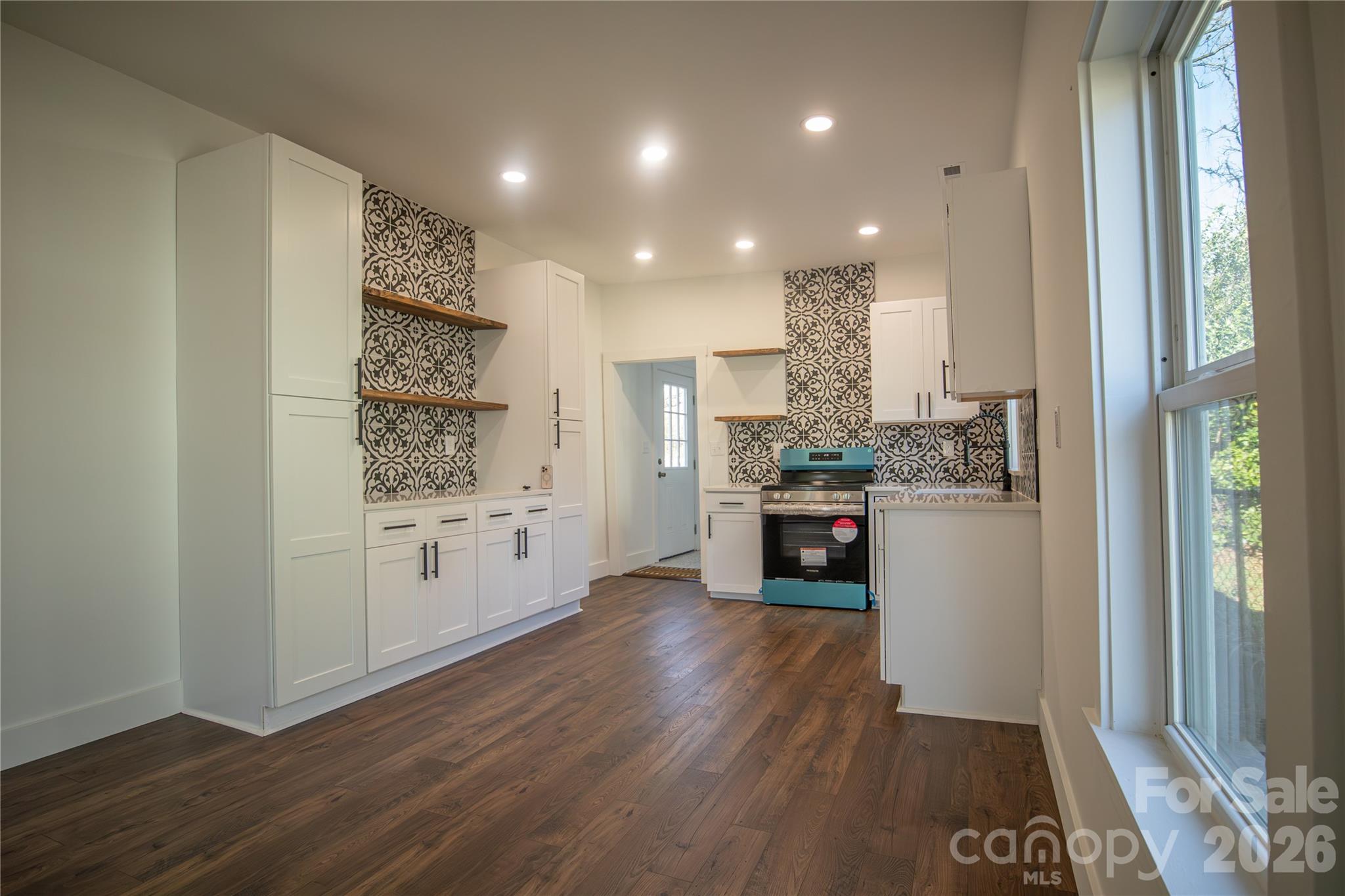 929 S Long Street — Salisbury