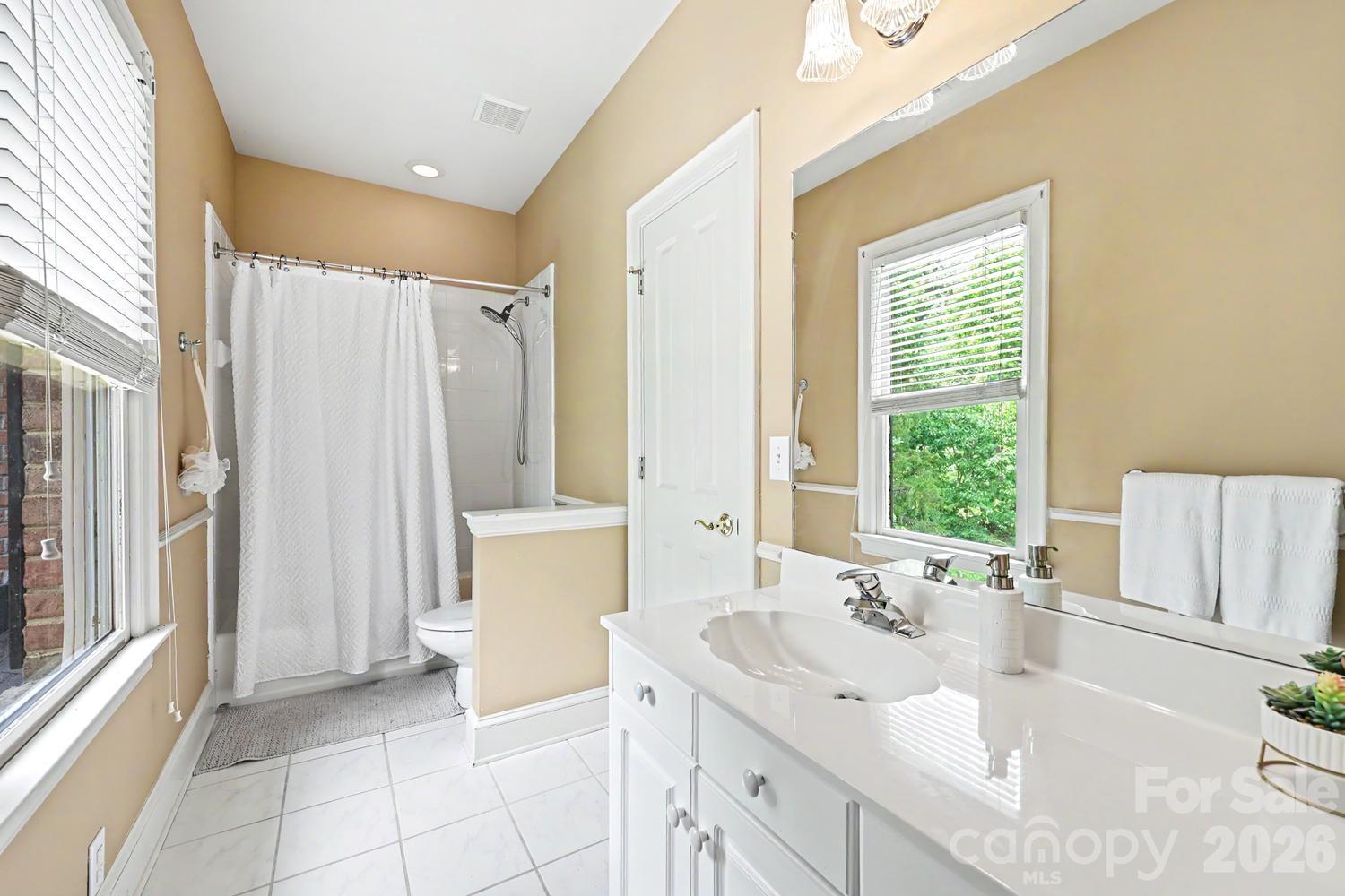 10615 Lederer Avenue — Charlotte
