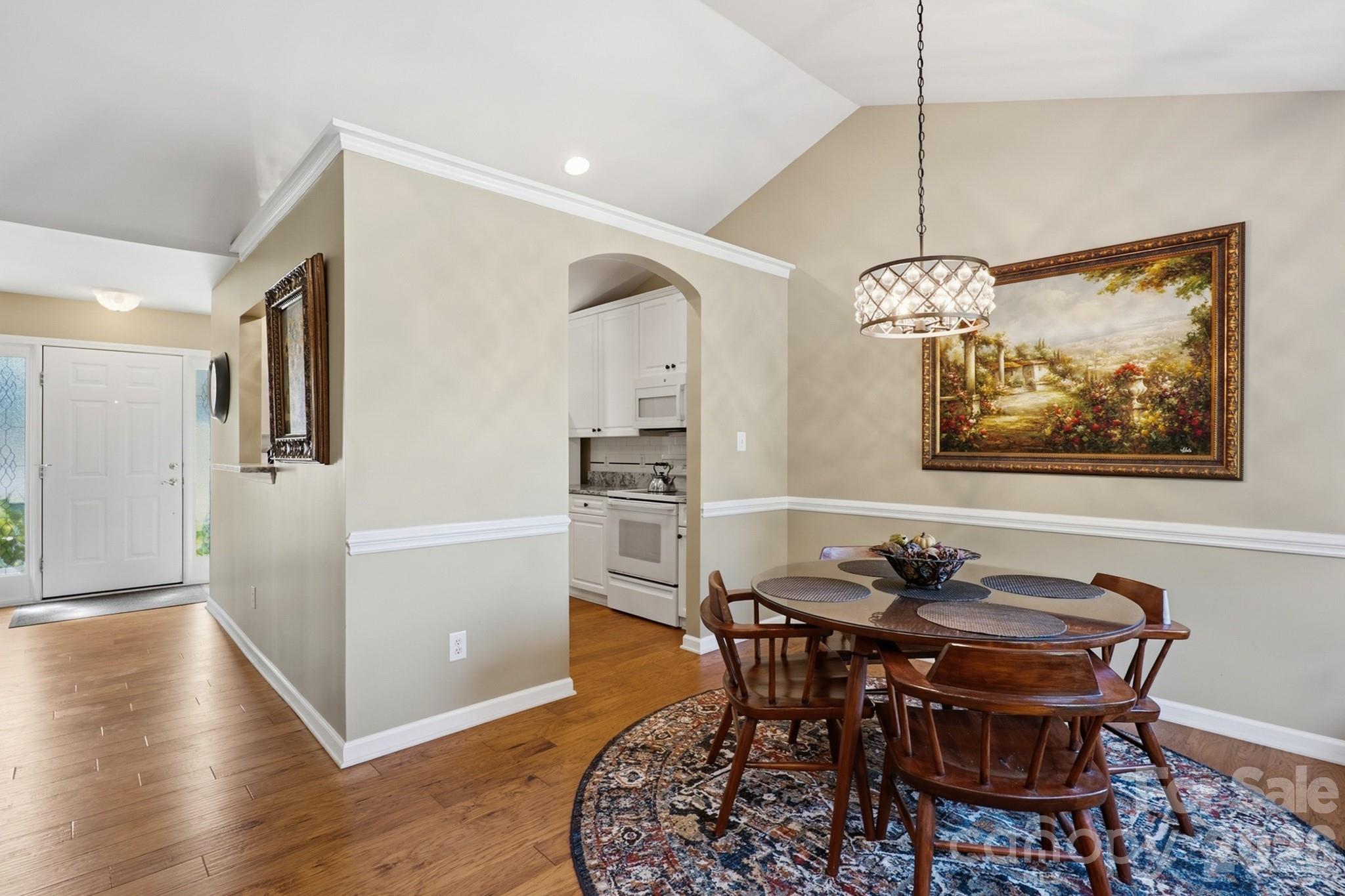 7224 Swans Run Road — Charlotte