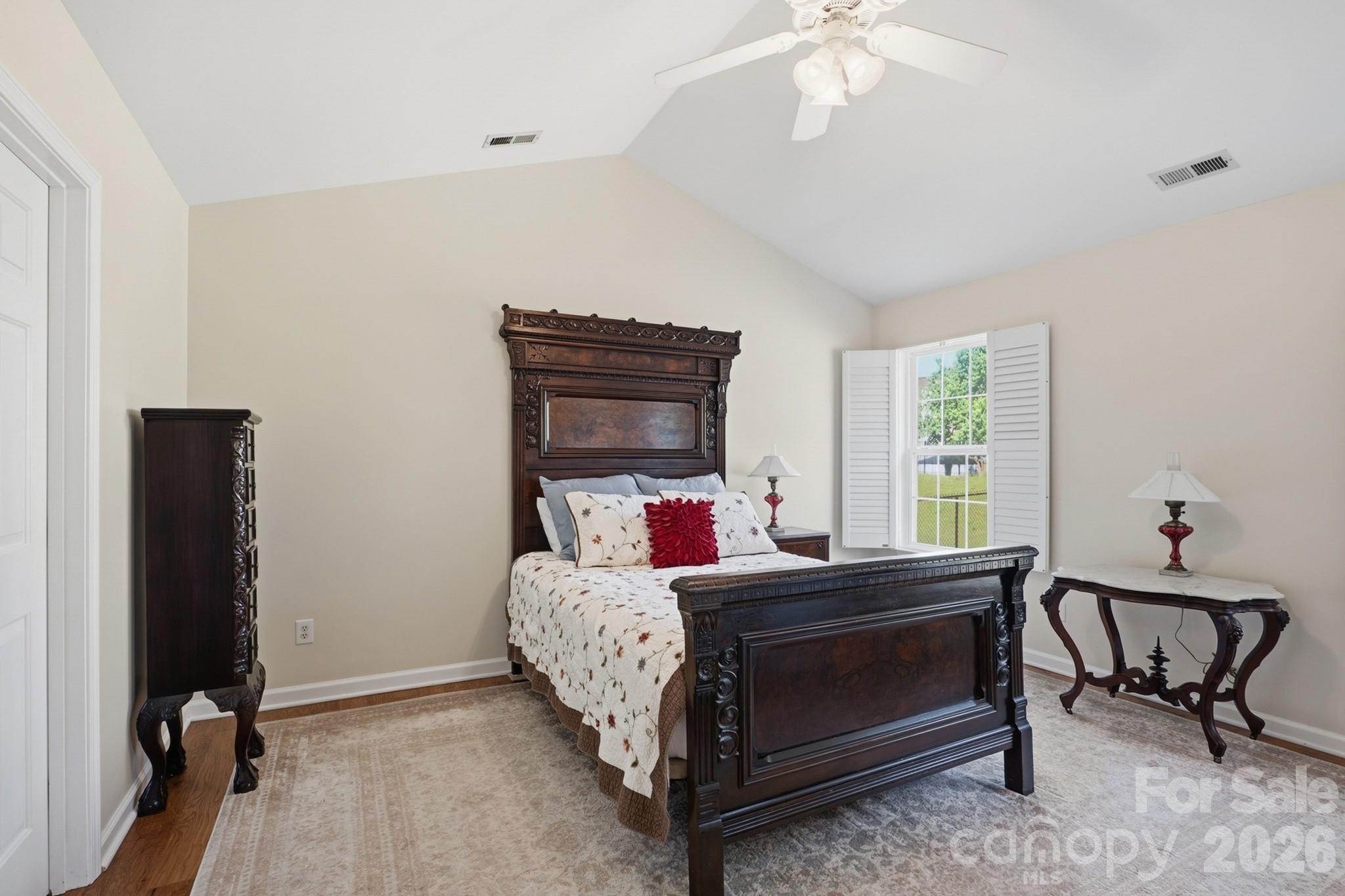 7224 Swans Run Road — Charlotte