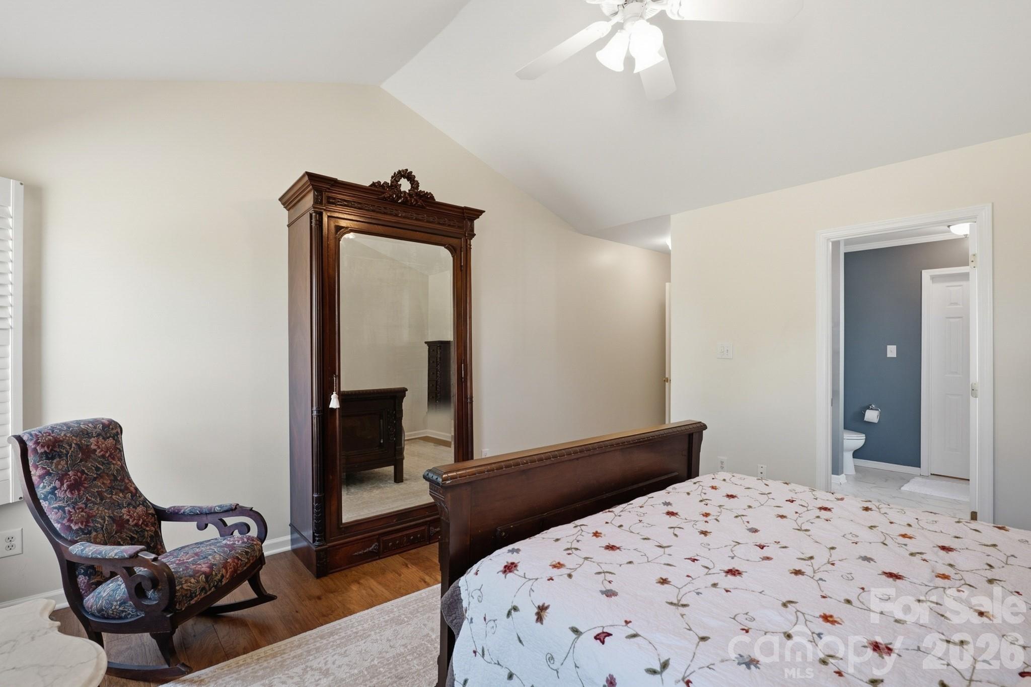 7224 Swans Run Road — Charlotte