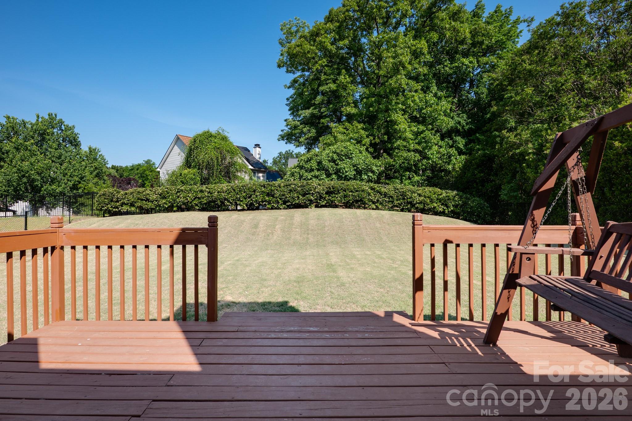 7224 Swans Run Road — Charlotte