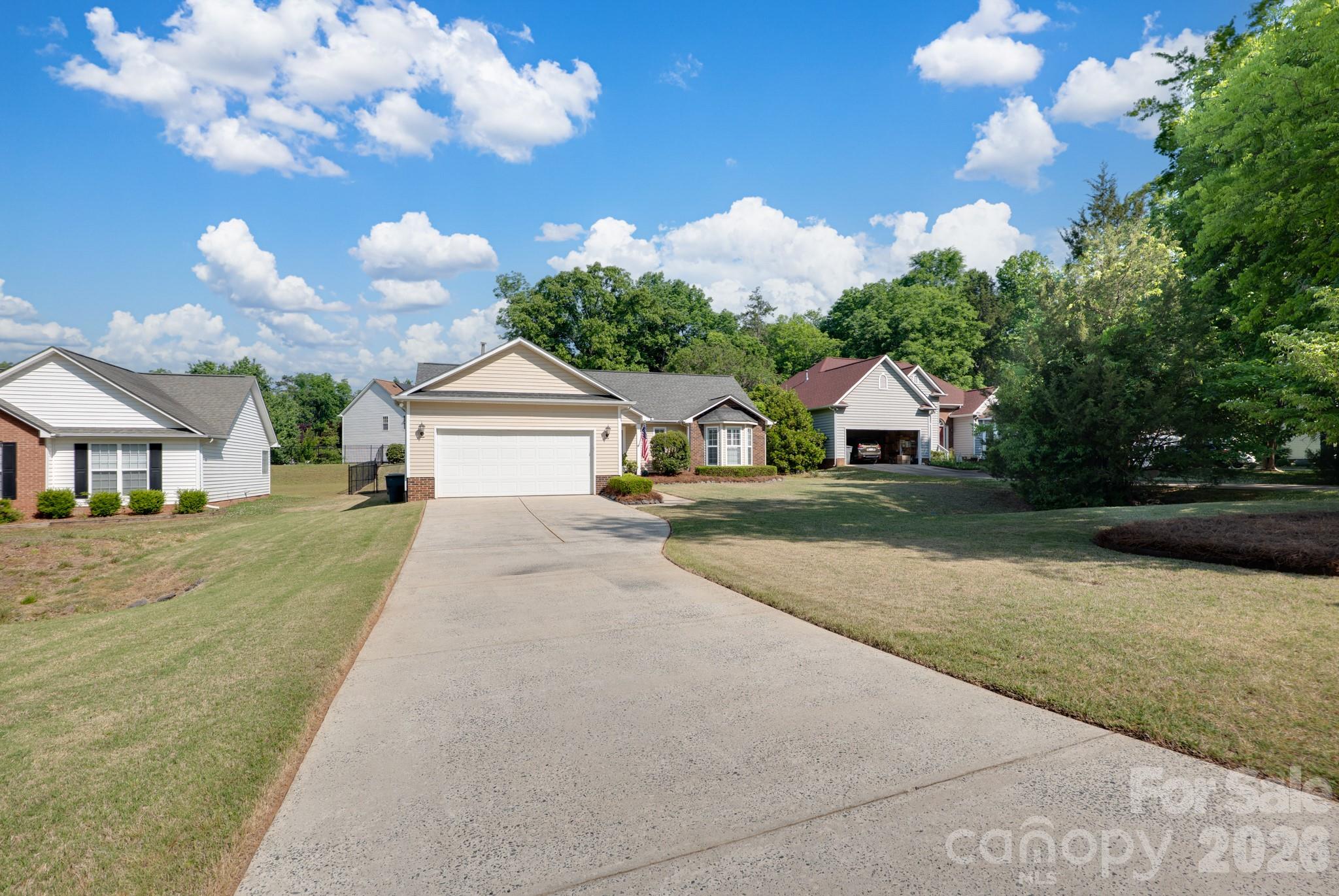 7224 Swans Run Road — Charlotte
