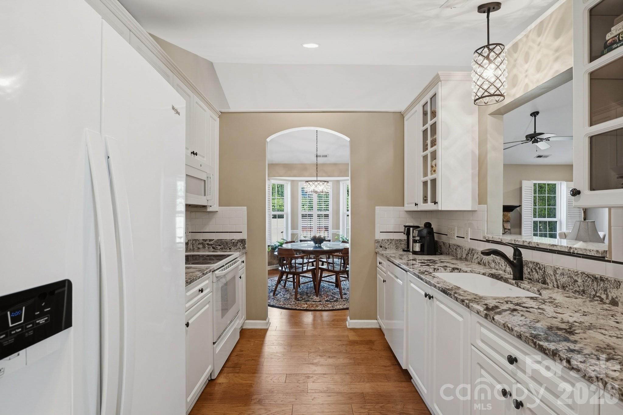 7224 Swans Run Road — Charlotte