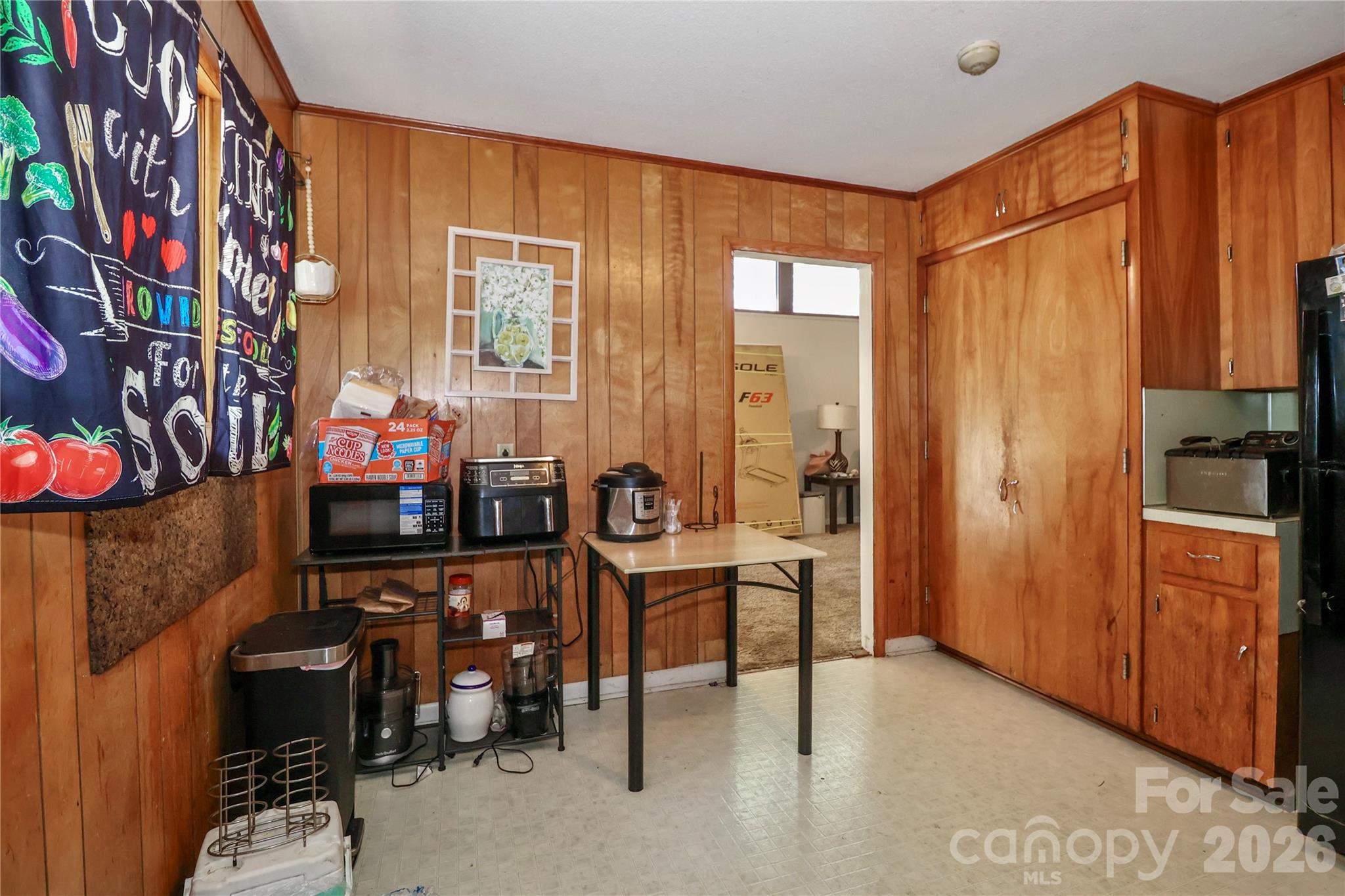 225 Midway Road — Statesville