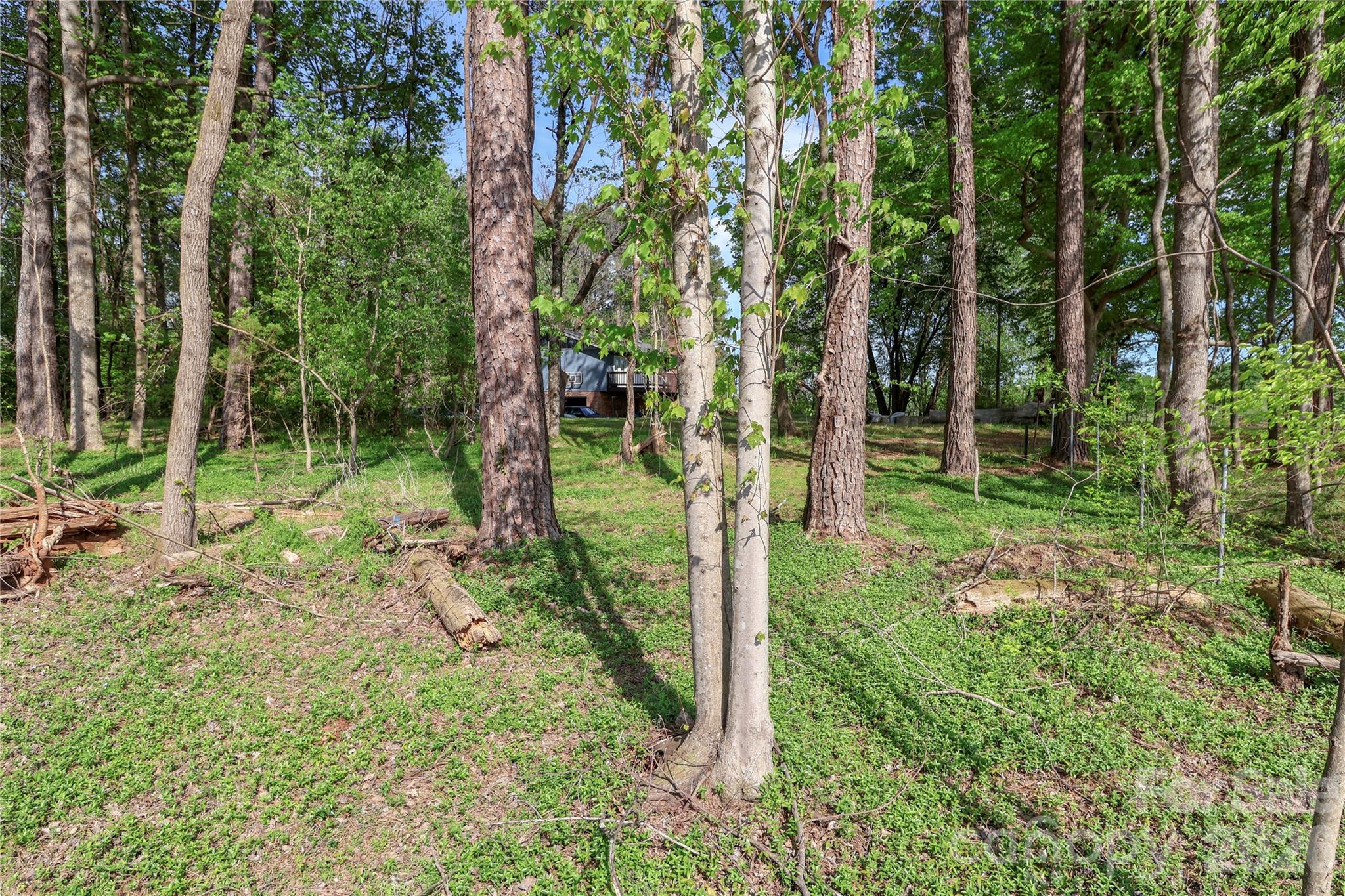 225 Midway Road — Statesville