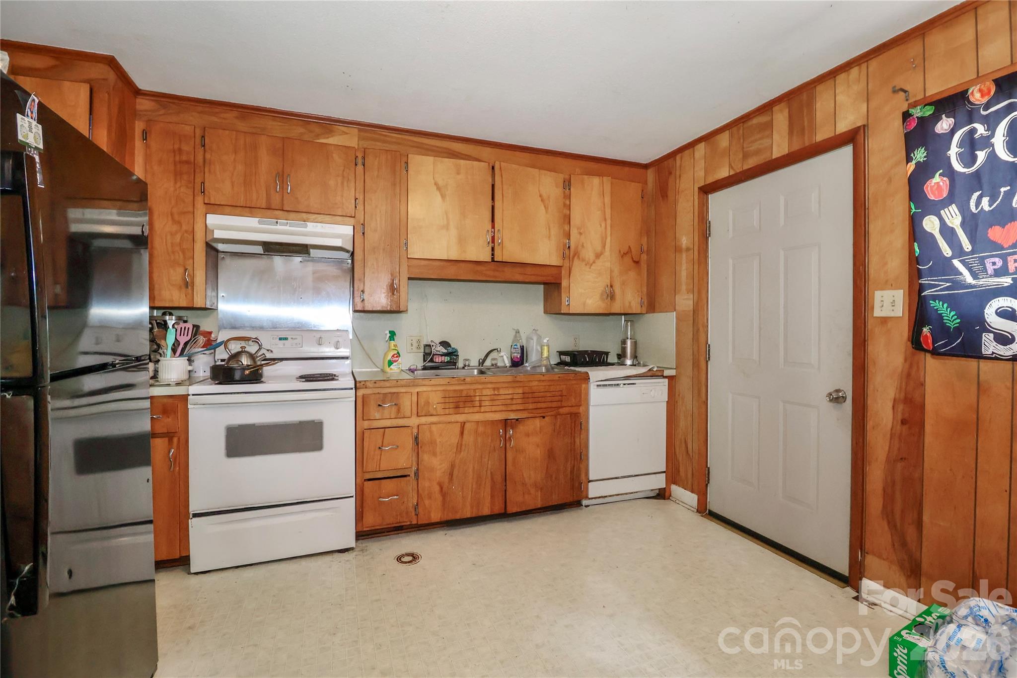 225 Midway Road — Statesville