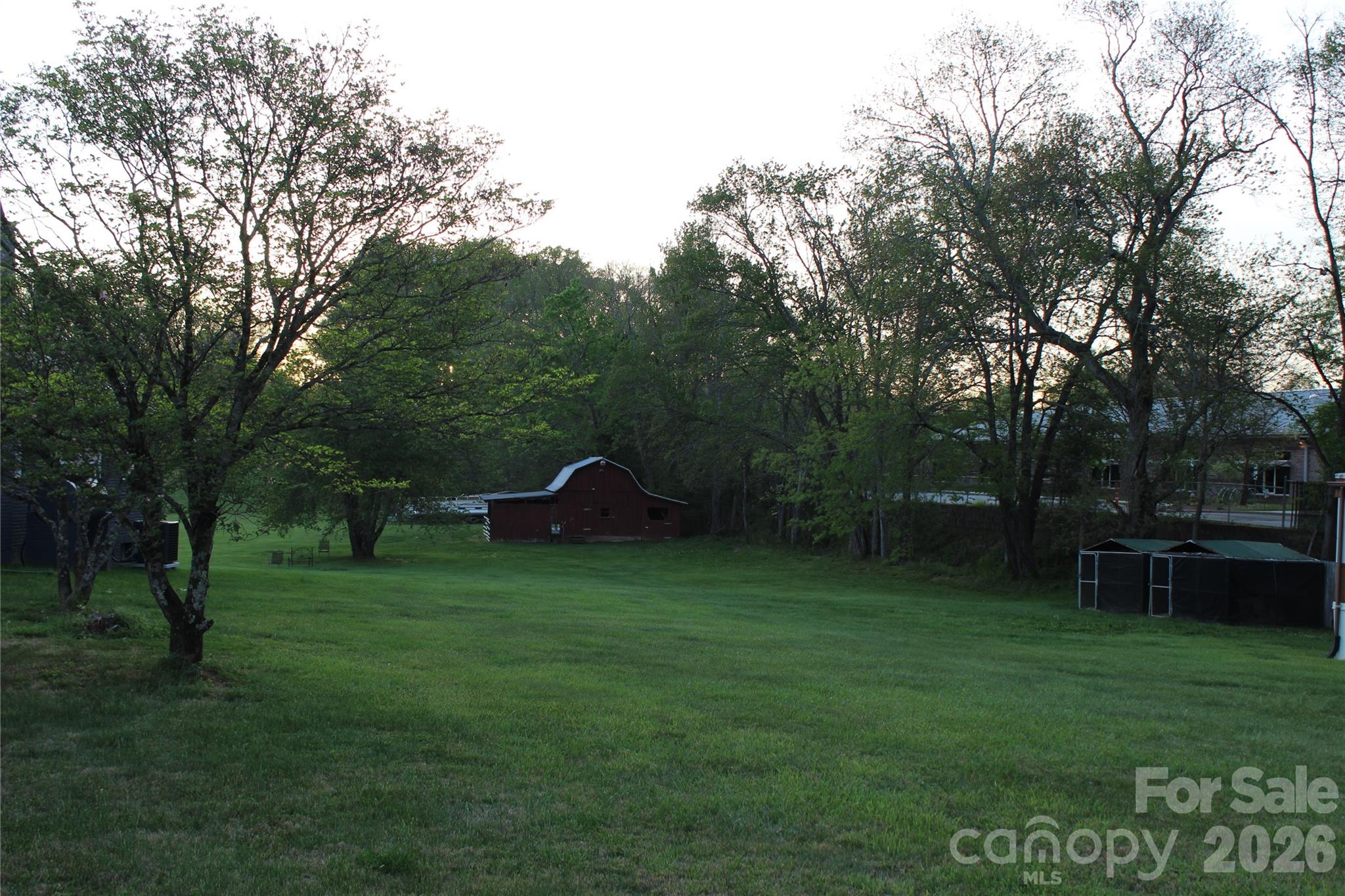 300 Banner Farm Road — Mills River