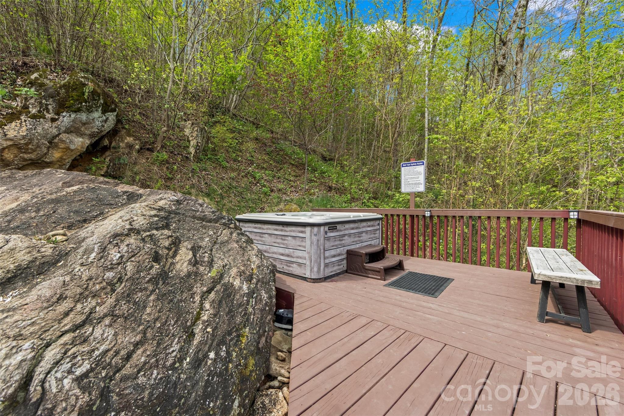 356 Walnut Cove Ridge — Bryson City