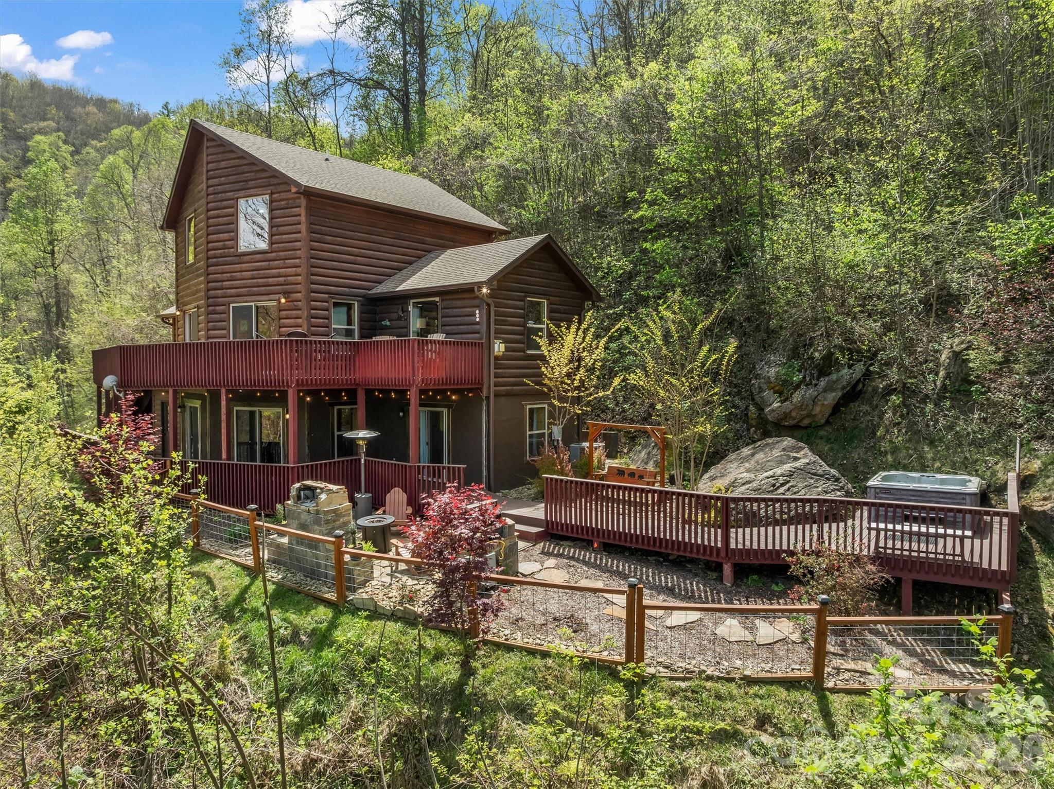 356 Walnut Cove Ridge — Bryson City