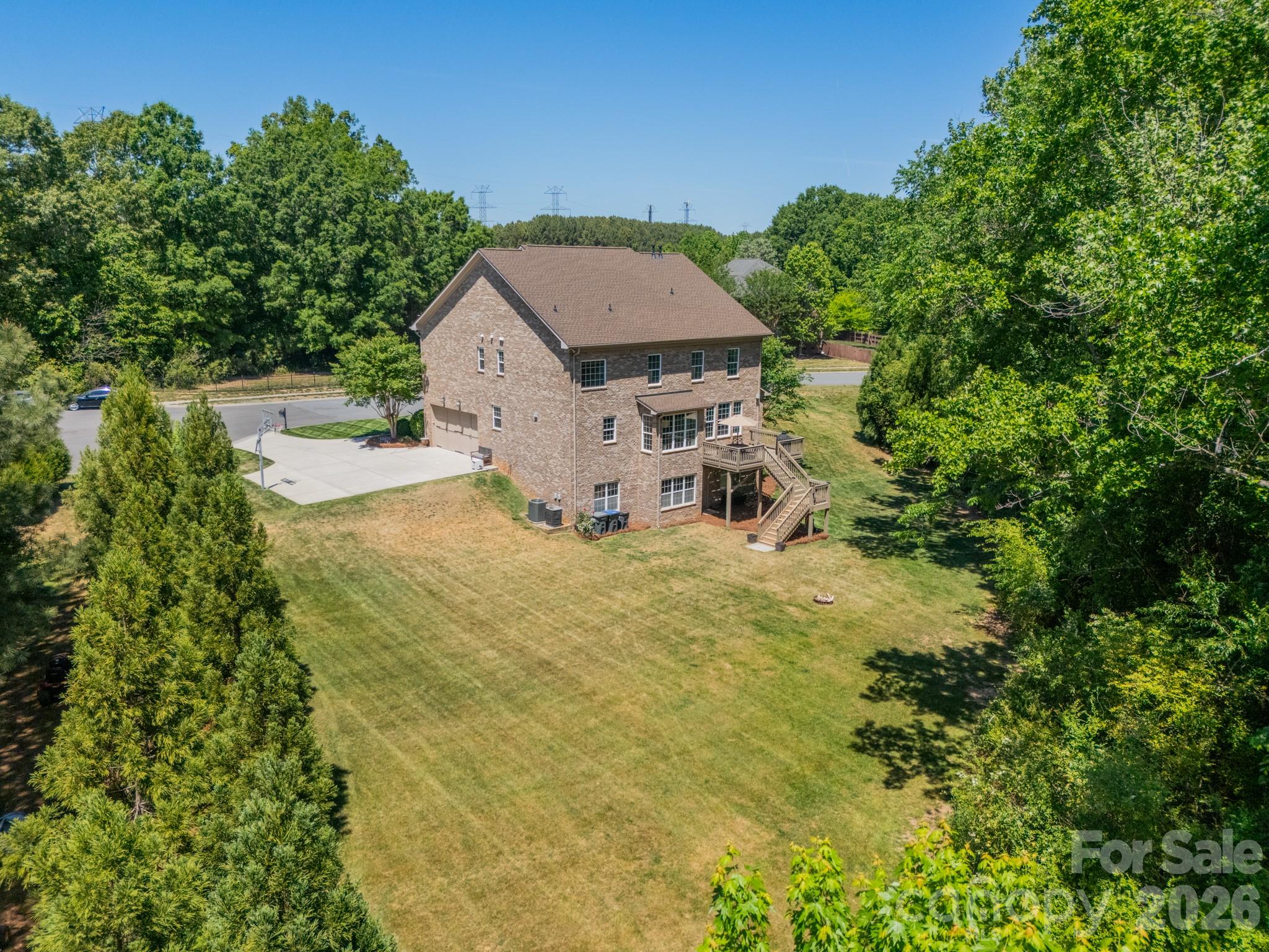 2301 Worthington Drive — Weddington