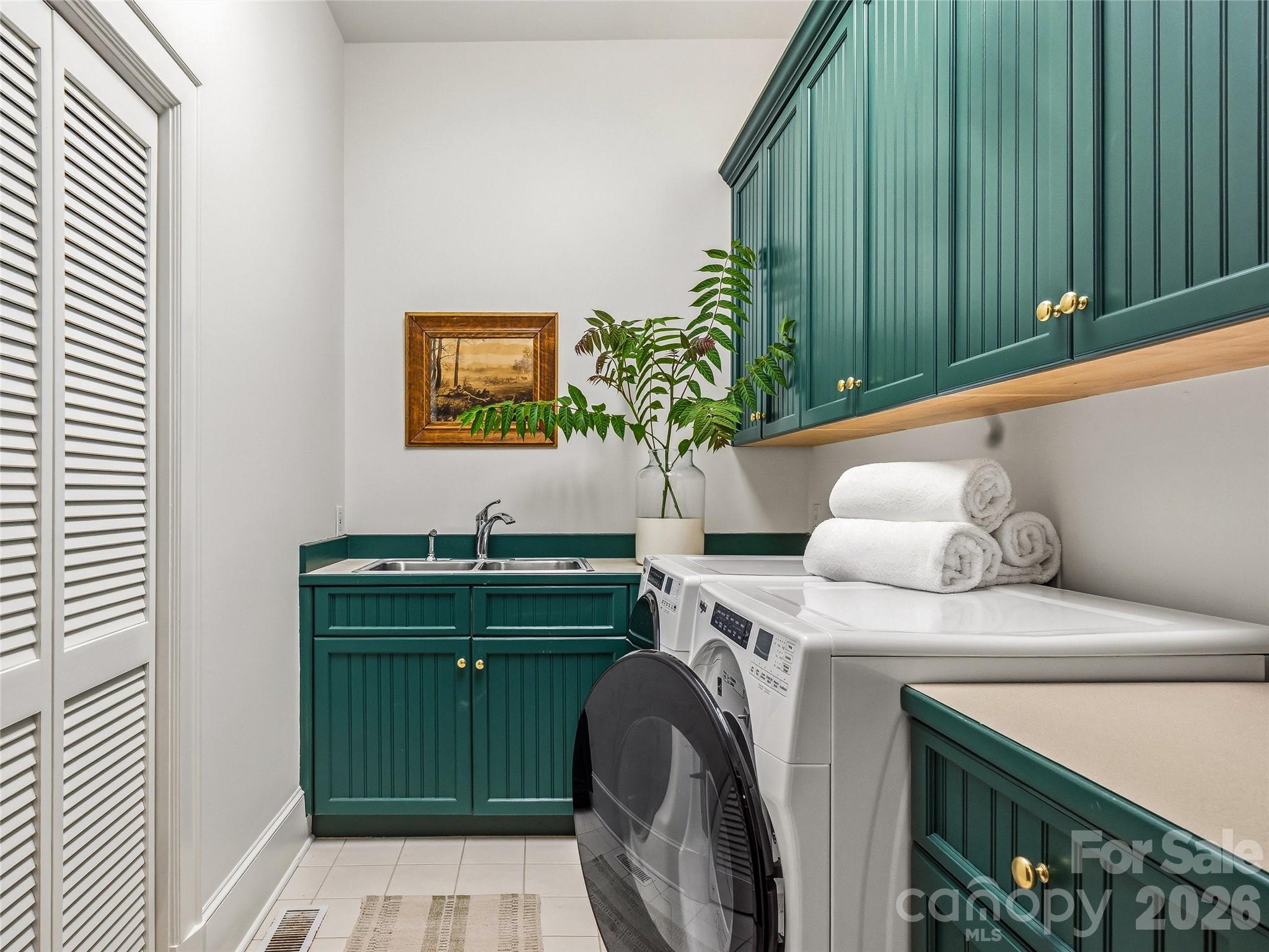 21 Ebby Ridge — Fairview