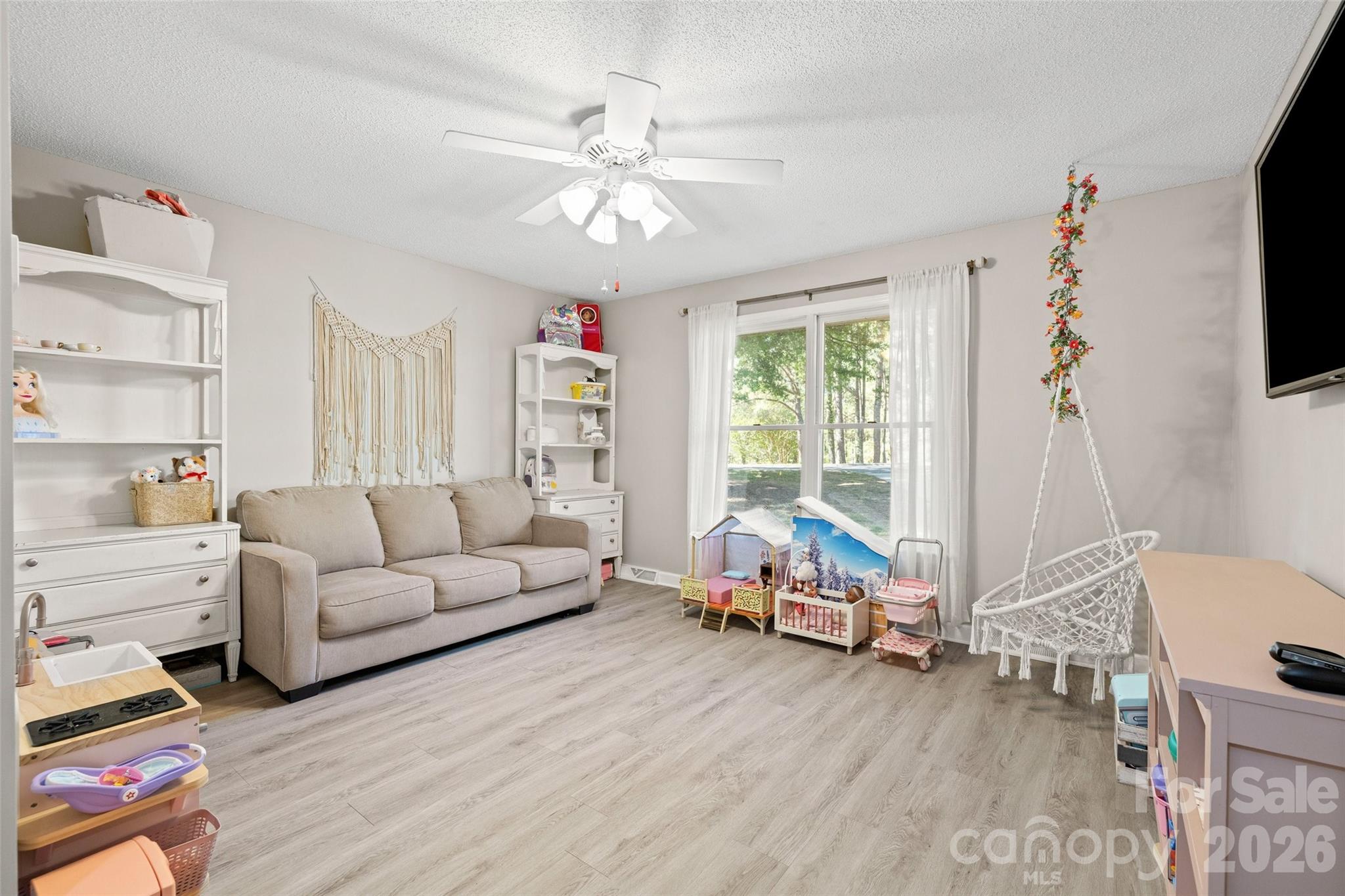 1709 Lakeview Drive — Monroe