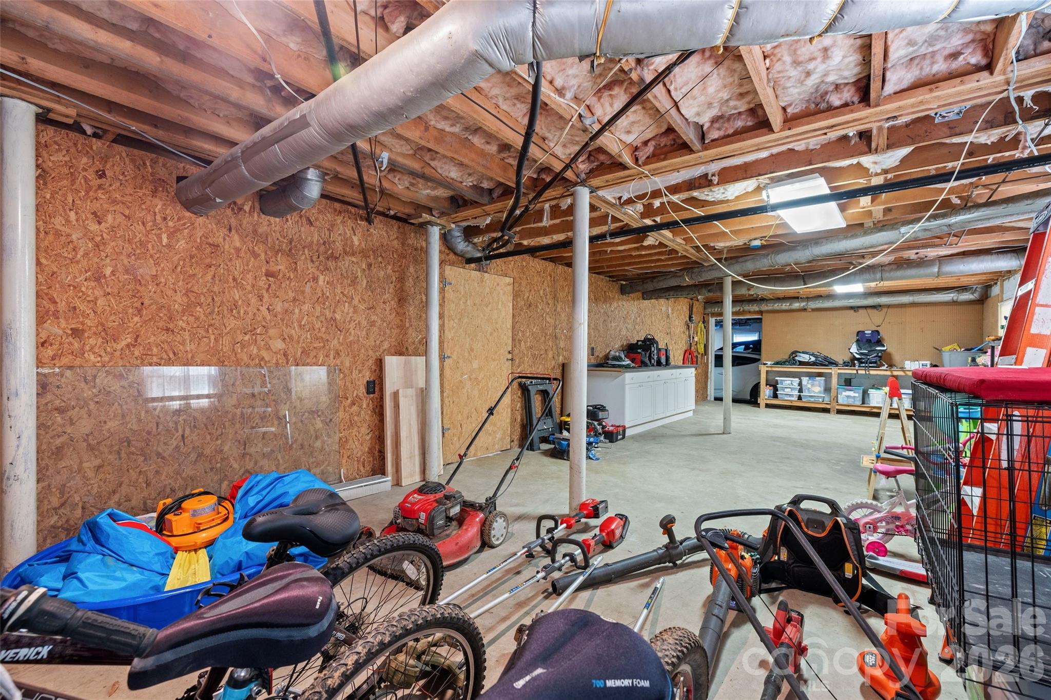 1709 Lakeview Drive — Monroe