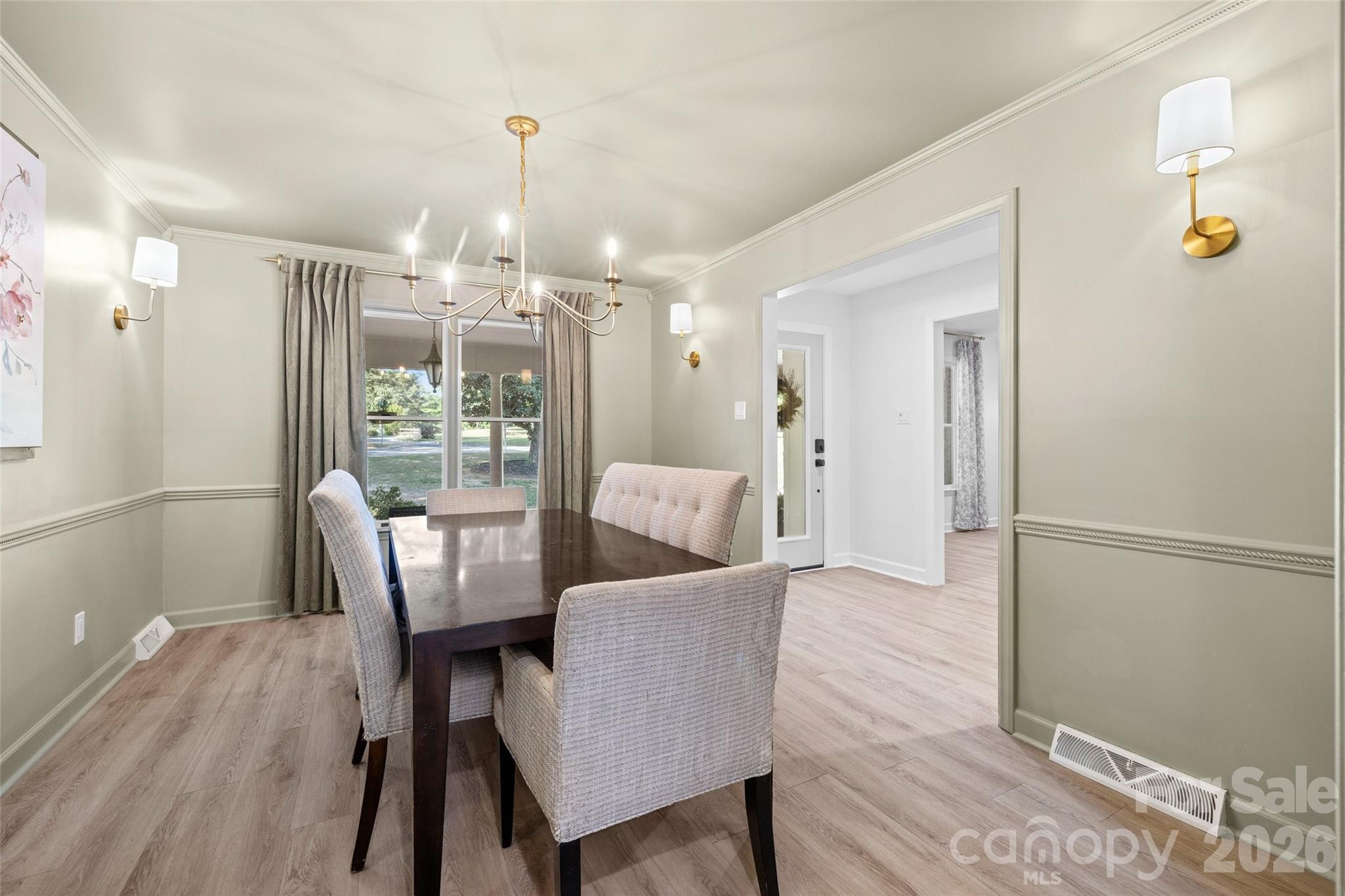 1709 Lakeview Drive — Monroe