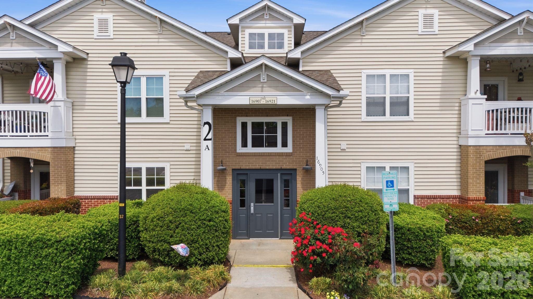 16917 Doe Valley Court — Cornelius
