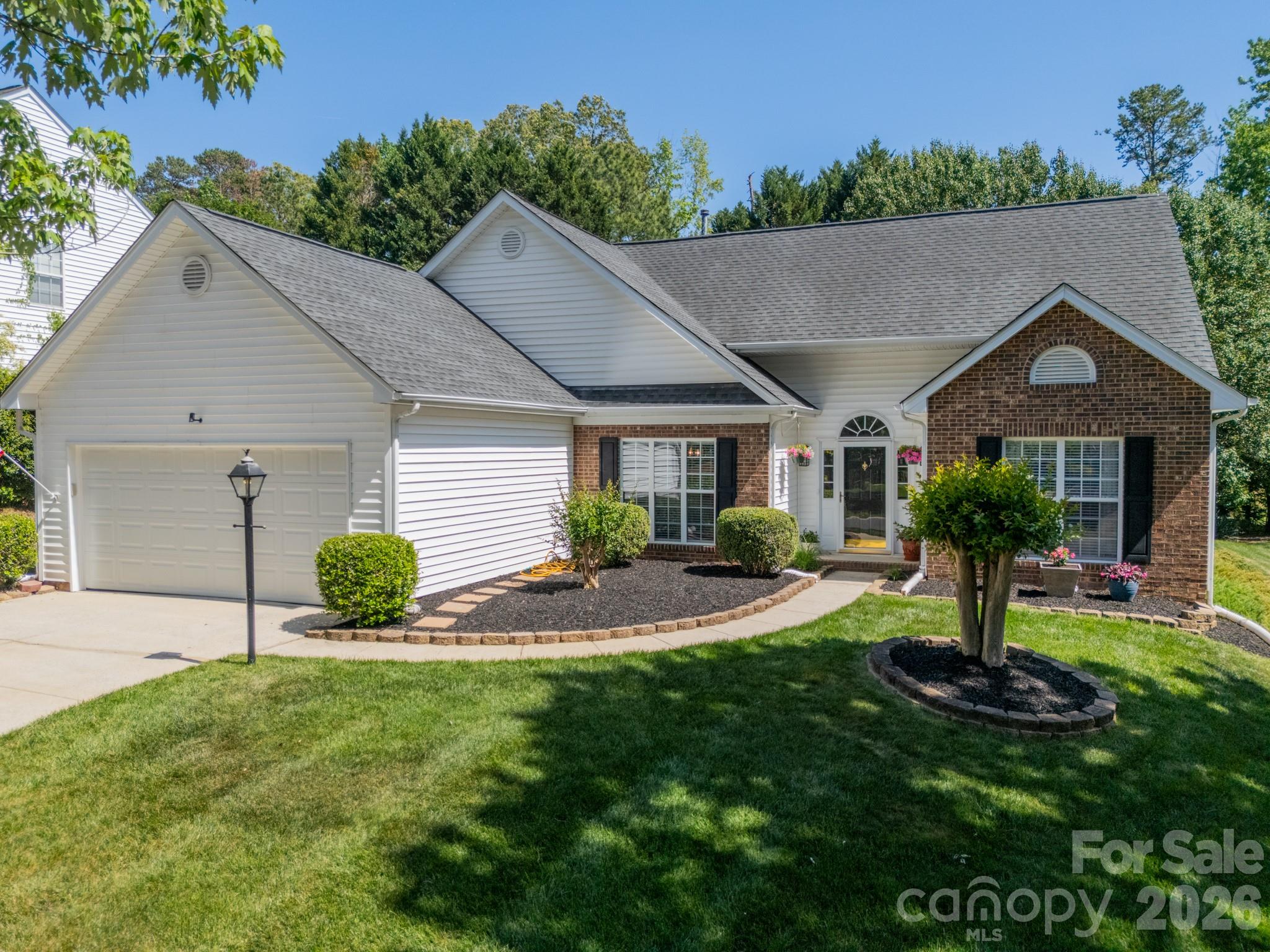 2810 Patten Hill Drive — Matthews