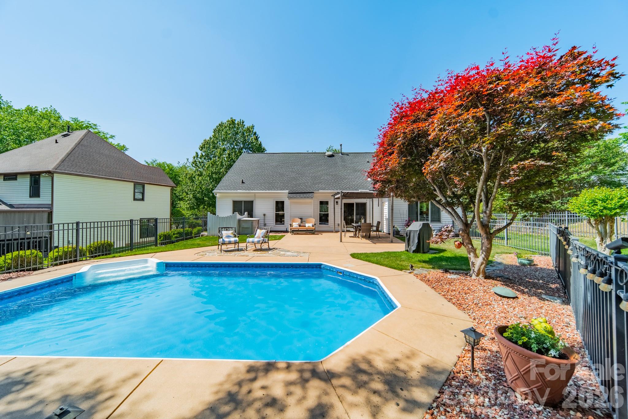 2810 Patten Hill Drive — Matthews
