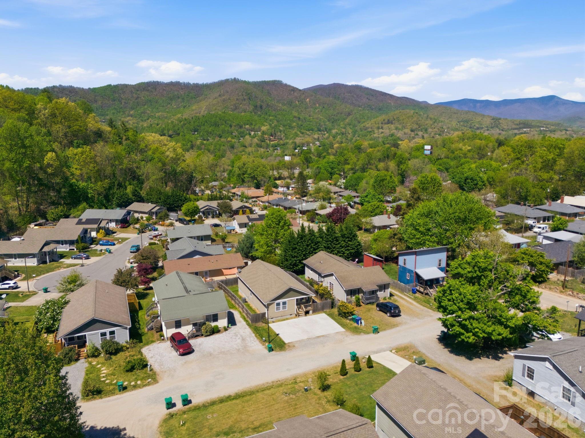 9 Half Moon Drive — Swannanoa