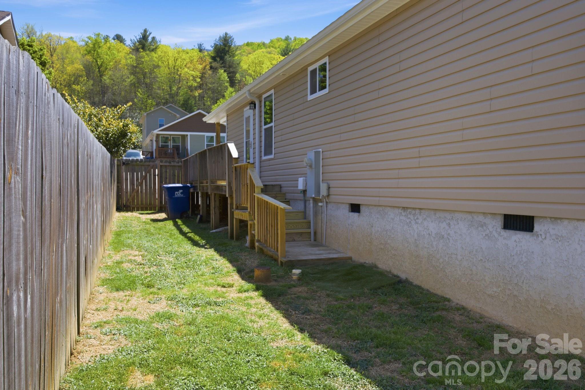 9 Half Moon Drive — Swannanoa