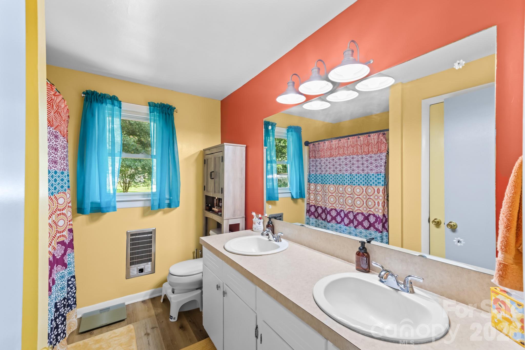 4671 Crystal Street — Claremont