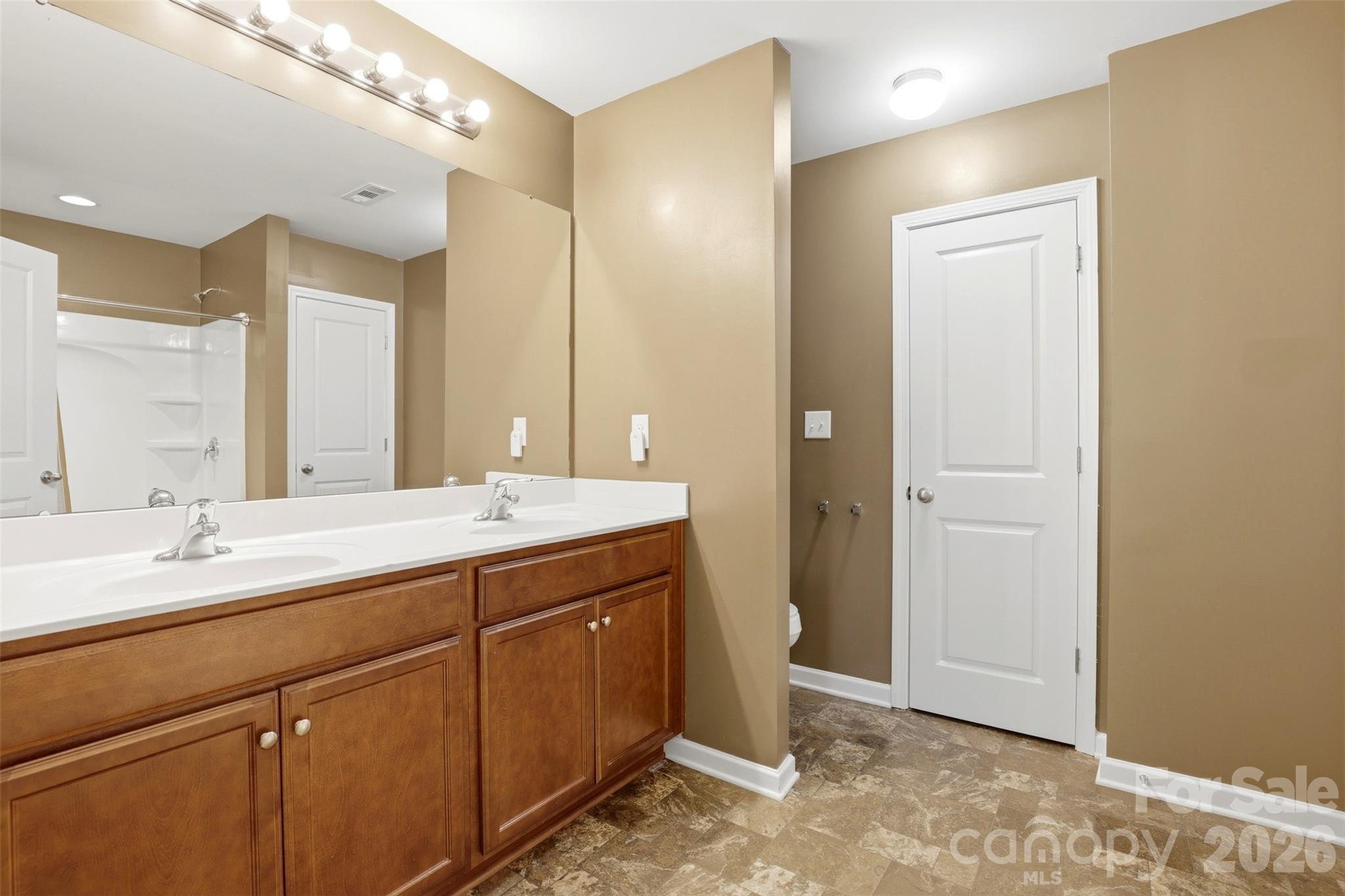 9040 Bradstreet Commons Way — Charlotte