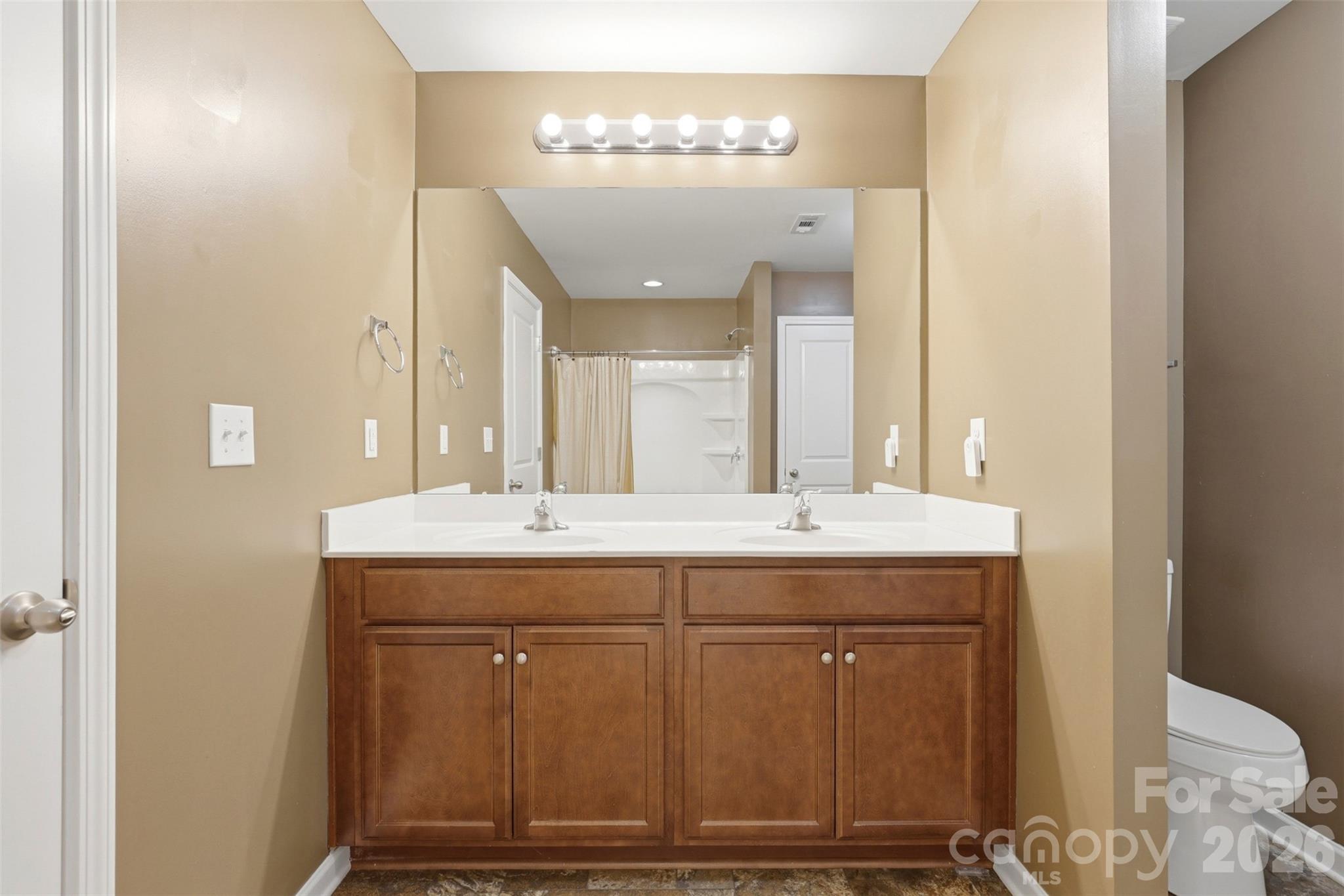 9040 Bradstreet Commons Way — Charlotte