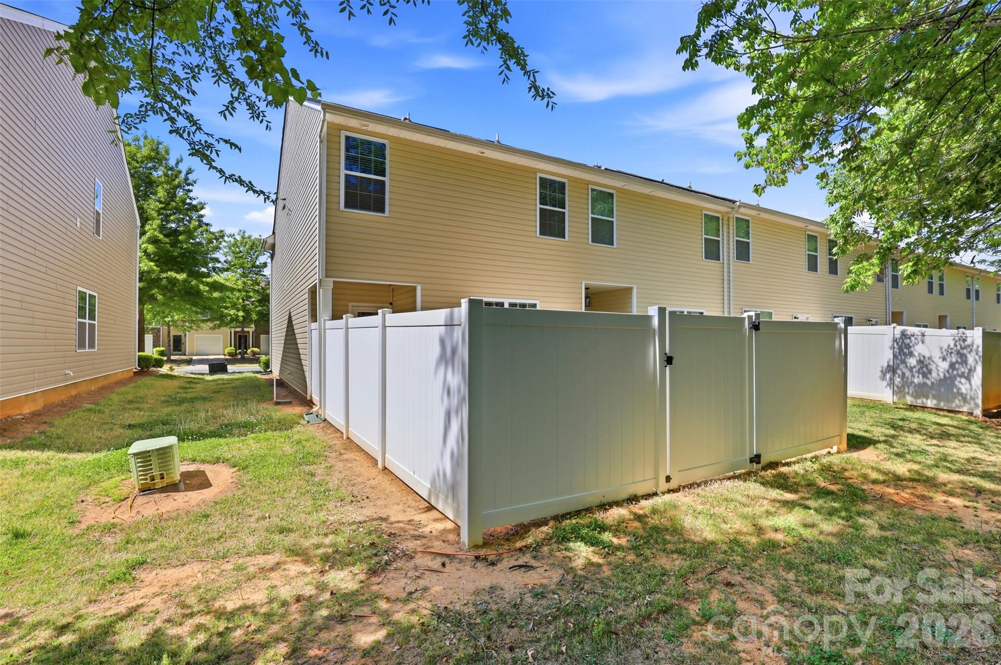 9040 Bradstreet Commons Way — Charlotte