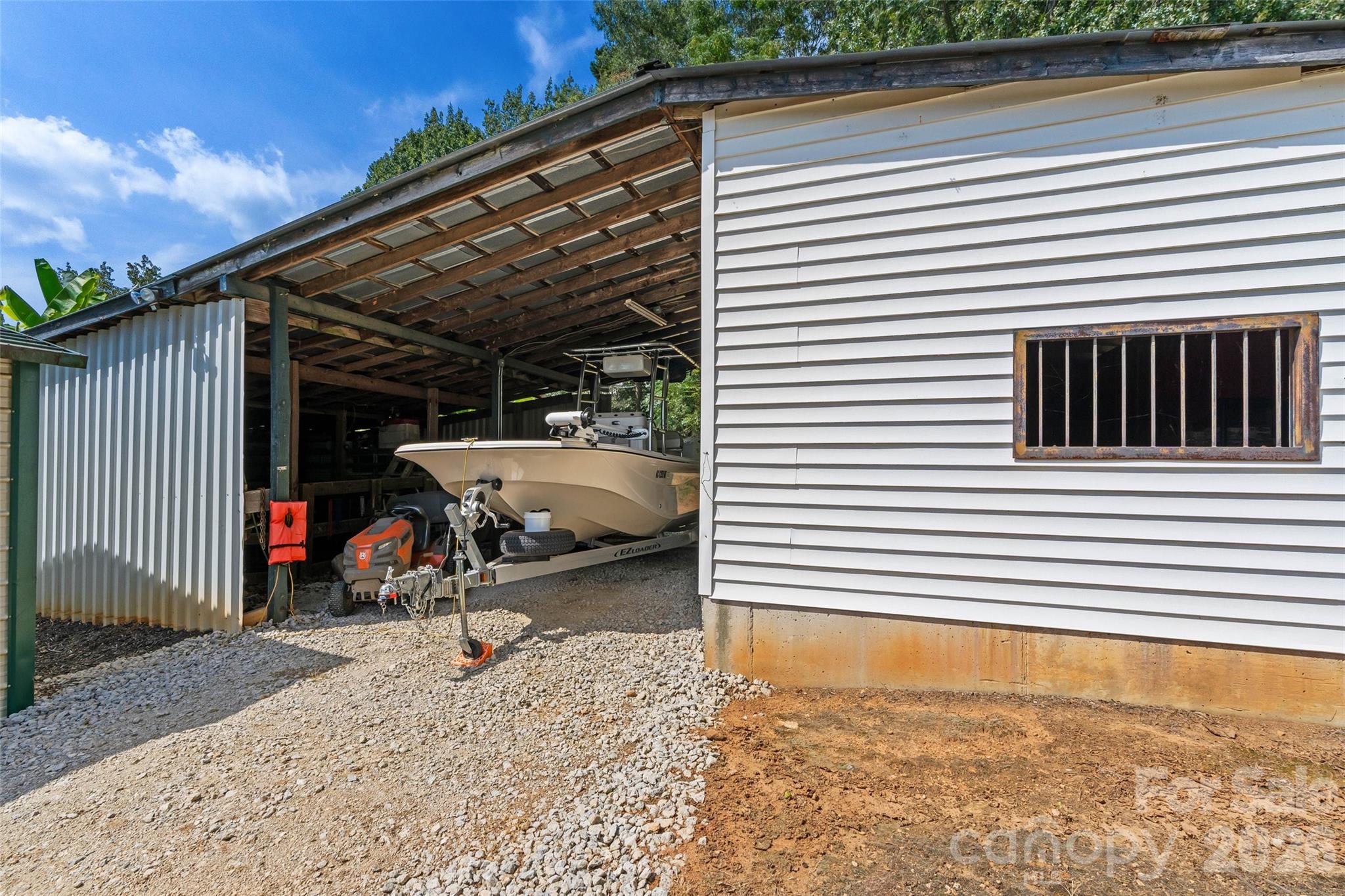 5780 S NC 16 Business Highway — Maiden